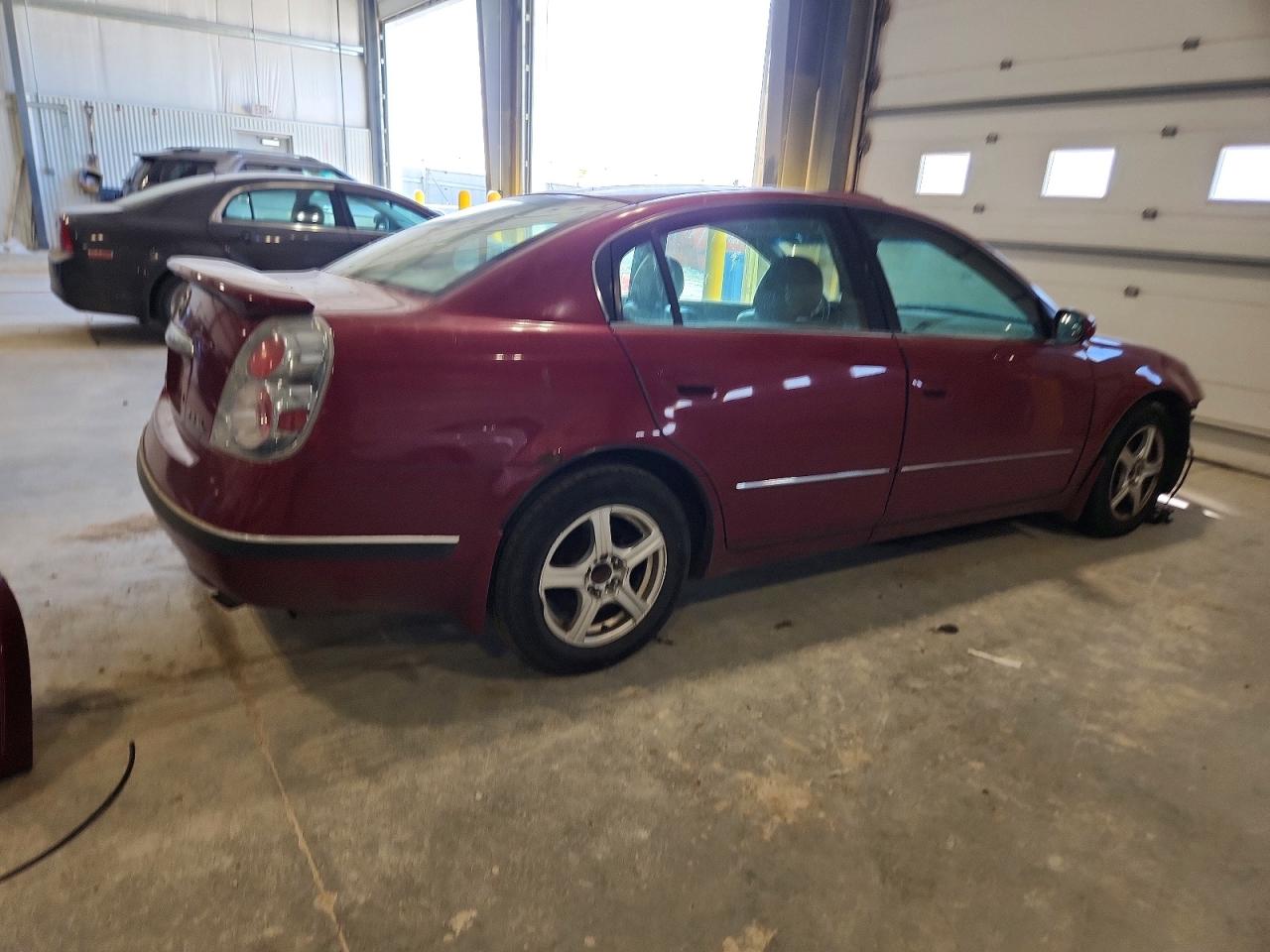 2005 Nissan Altima S Burgundy vin: 1N4AL11E85C339001