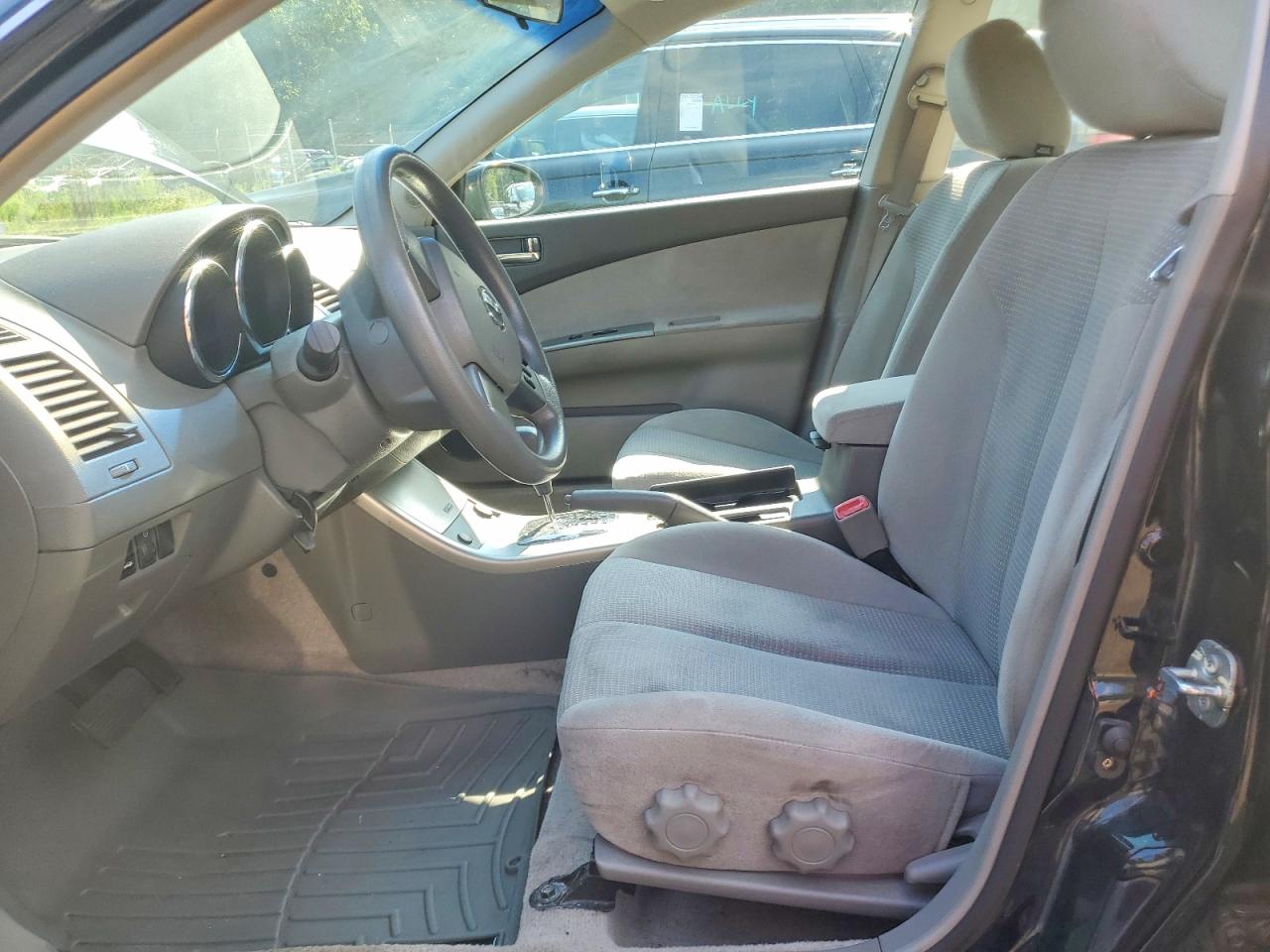 2005 Nissan Altima 2.5 Black vin: 1N4AL11E85C385749