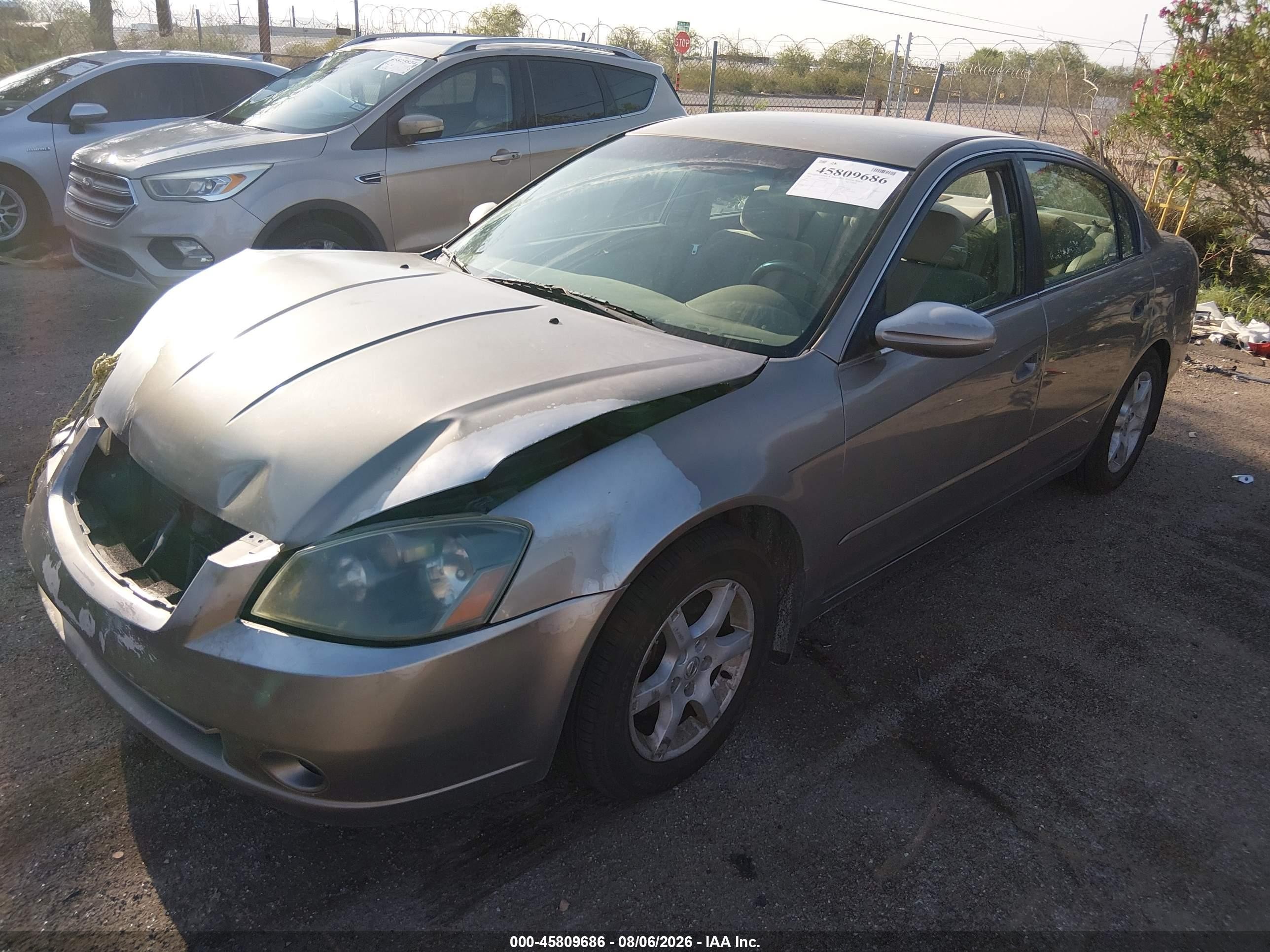 2005 Nissan Altima 2.5 S Бежевый vin: 1N4AL11E95C133606