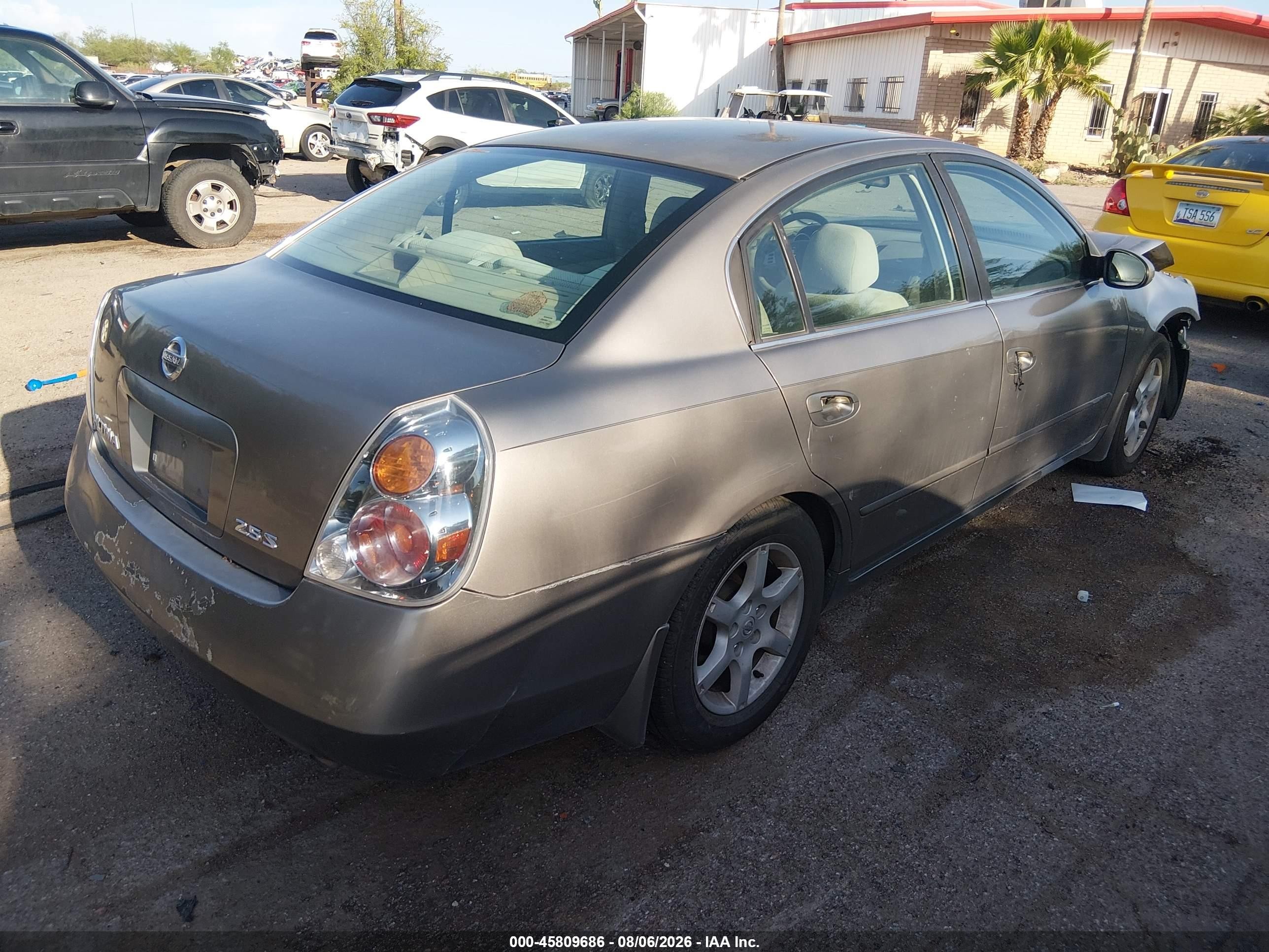 2005 Nissan Altima 2.5 S Бежевый vin: 1N4AL11E95C133606