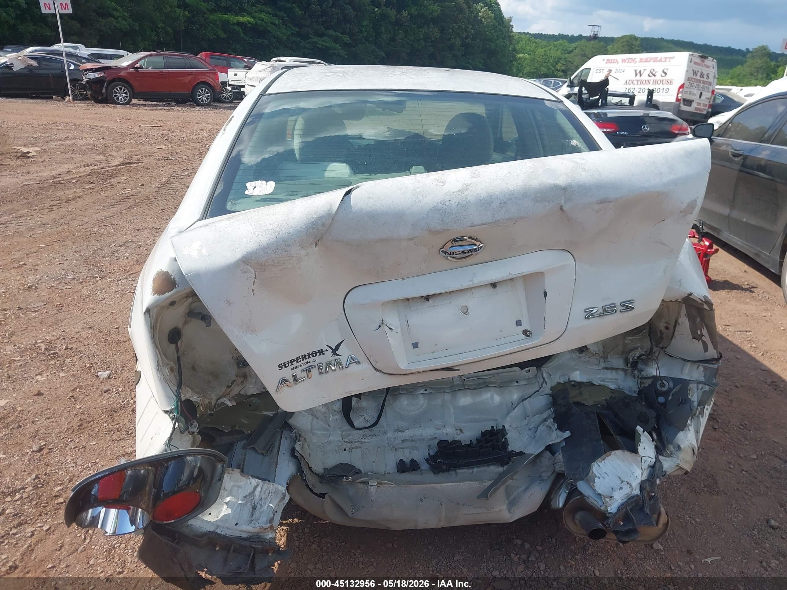 2005 Nissan Altima 2.5 S Белый vin: 1N4AL11E95C953782
