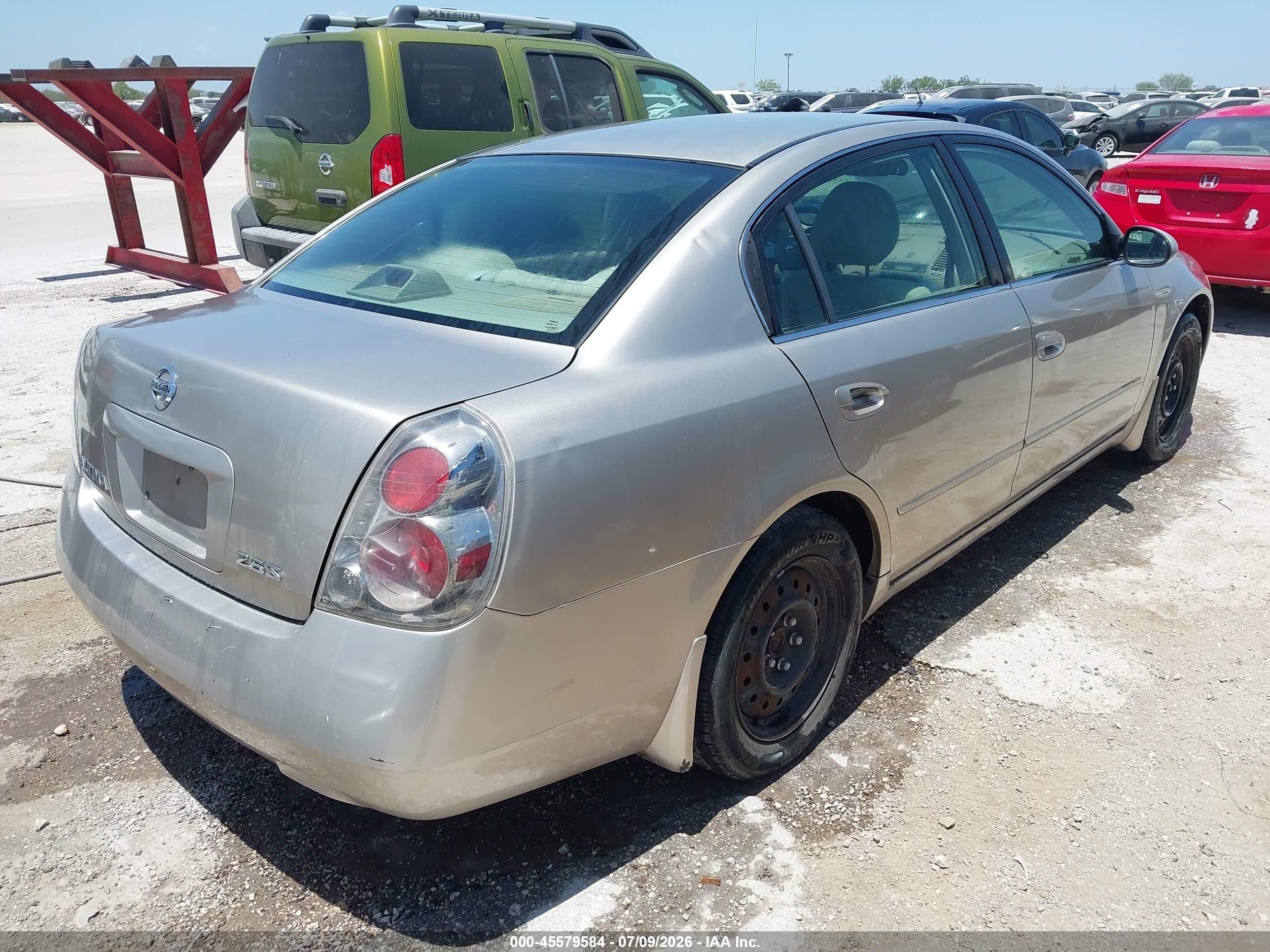 2005 Nissan Altima 2.5 S Beige vin: 1N4AL11E95N444523