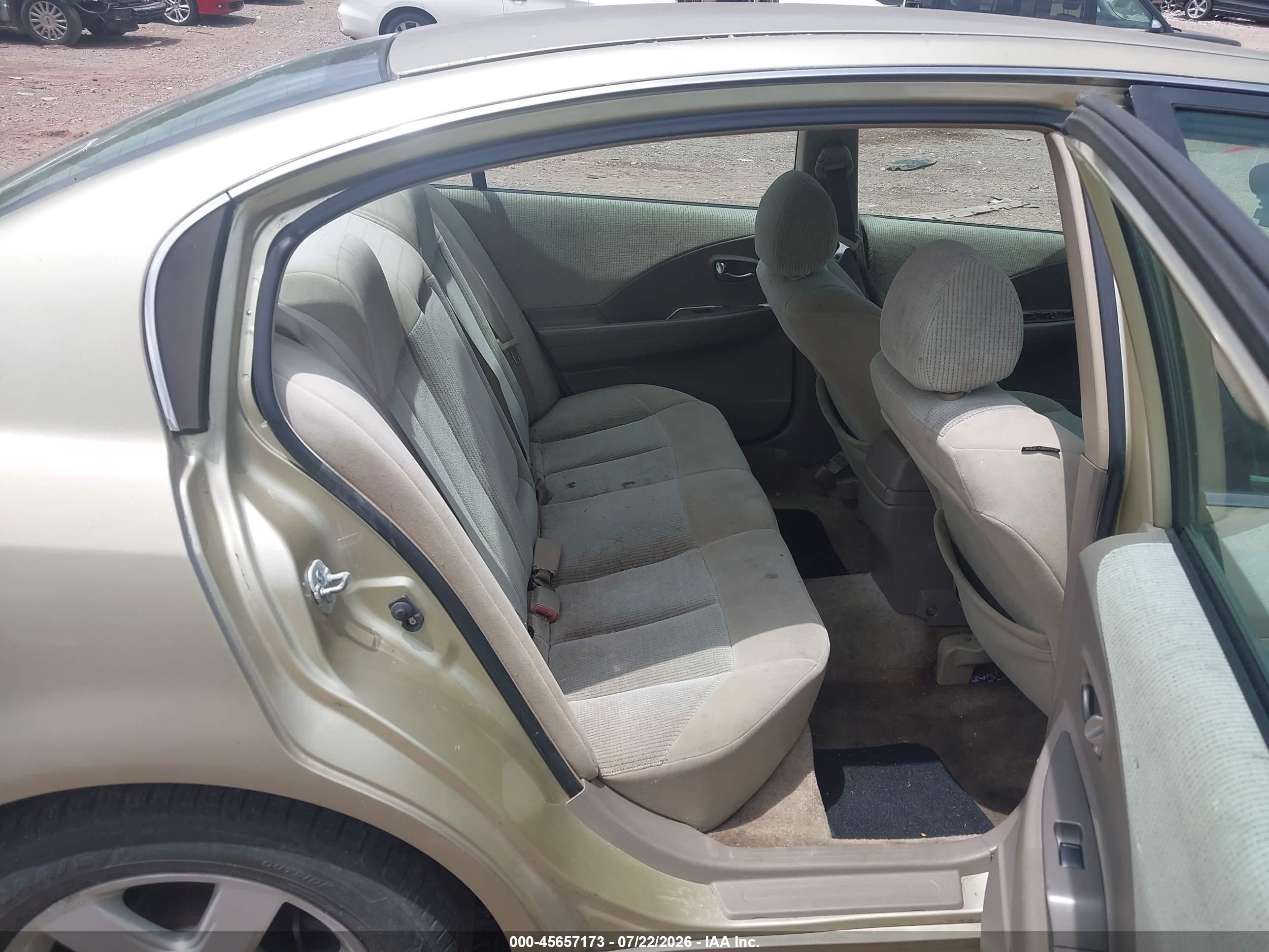 2002 Nissan Altima 2.5 S Beige vin: 1N4AL11EX2C152712