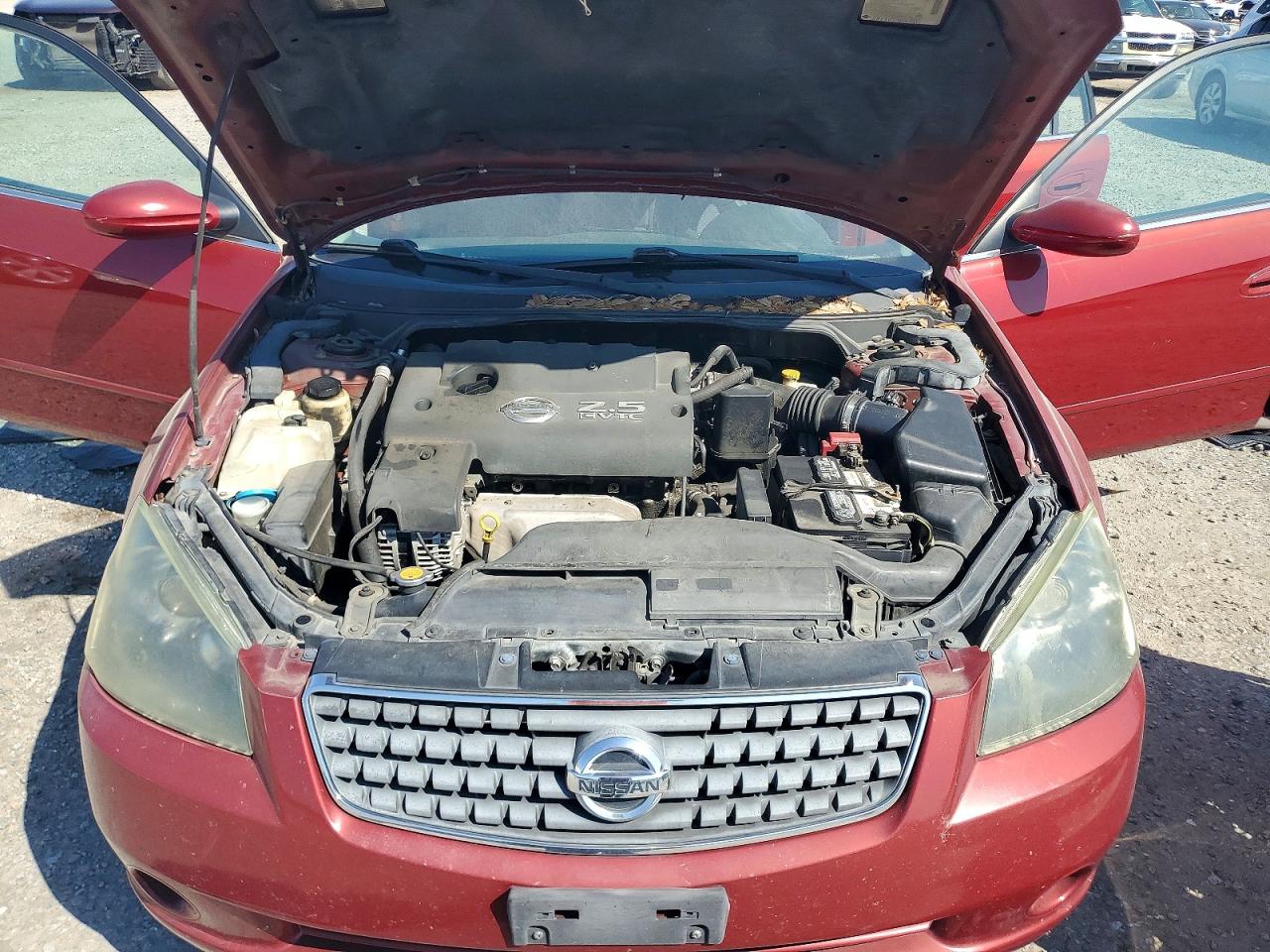 2005 Nissan Altima 2.5 Бордовый vin: 1N4AL11EX5C359220