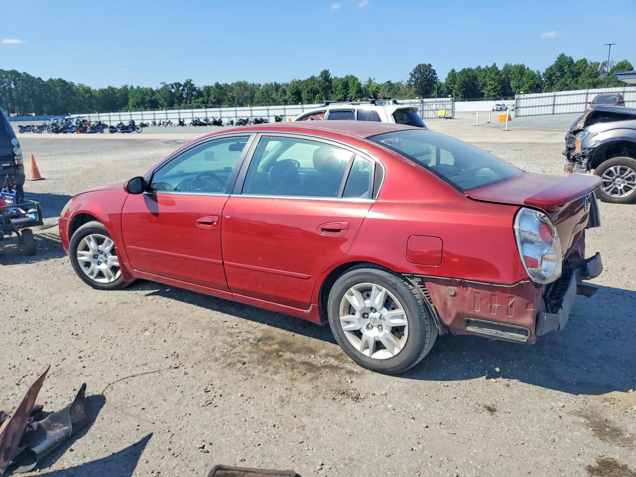 2005 Nissan Altima 2.5 Бордовый vin: 1N4AL11EX5C359220