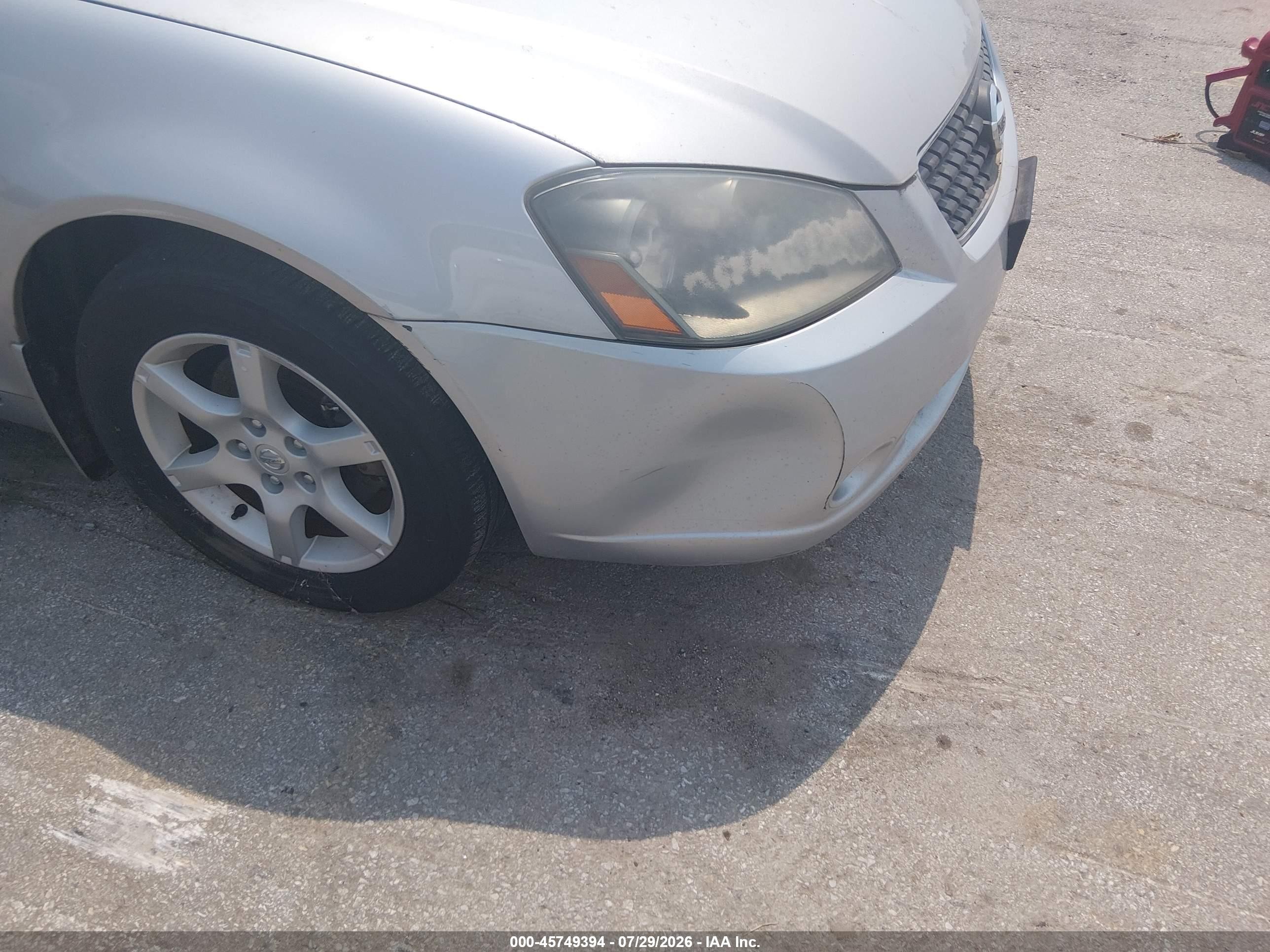 2005 Nissan Altima 2.5 S Silver vin: 1N4AL11EX5C394419