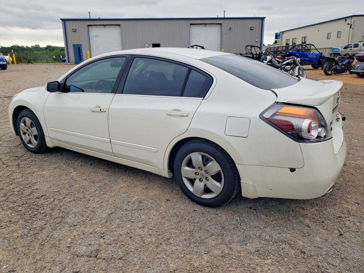 2007 Nissan Altima 2.5 White vin: 1N4AL21E07N404405