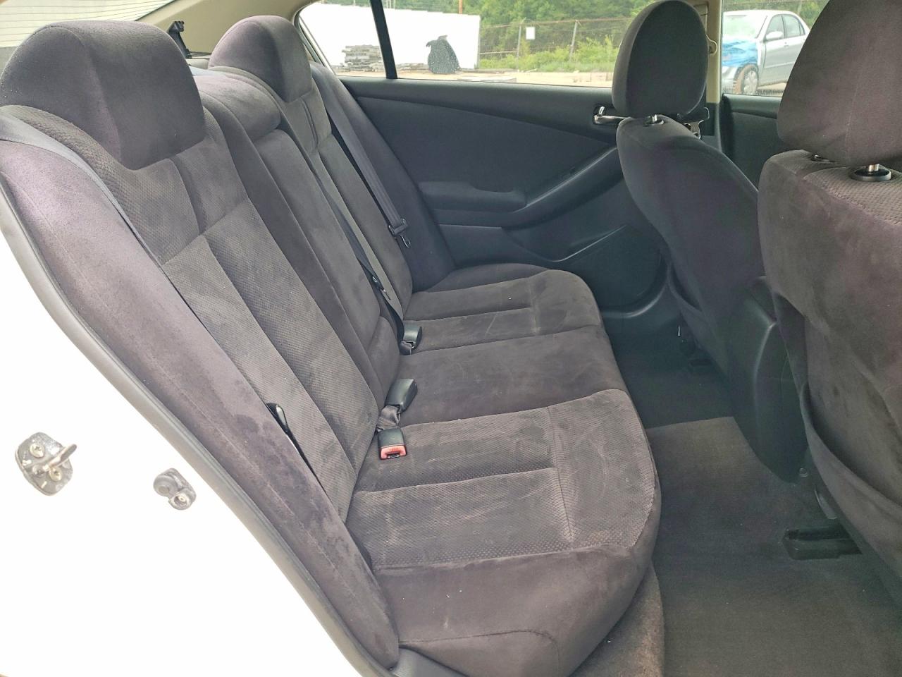 2007 Nissan Altima 2.5 White vin: 1N4AL21E07N404405