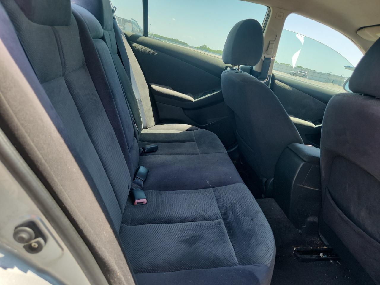 2007 Nissan Altima 2.5 Silver vin: 1N4AL21E07N412049