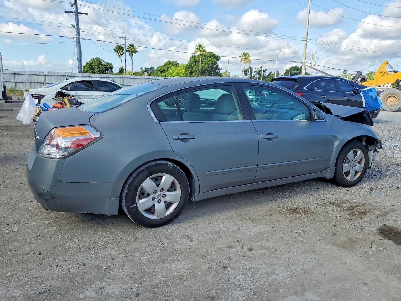 2007 Nissan Altima 2.5 Silver vin: 1N4AL21E07N429725