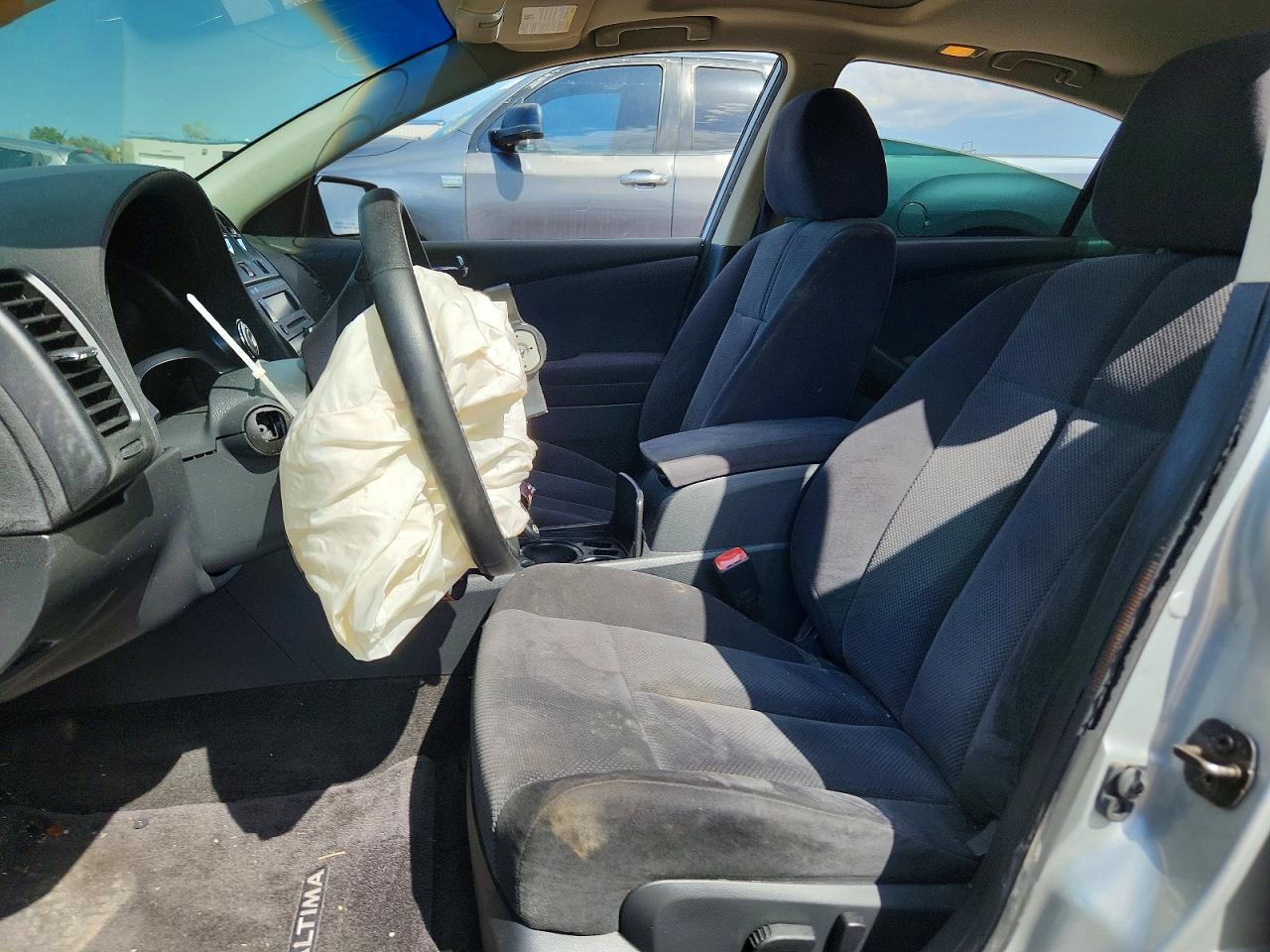 2007 Nissan Altima 2.5 Silver vin: 1N4AL21E07N438781