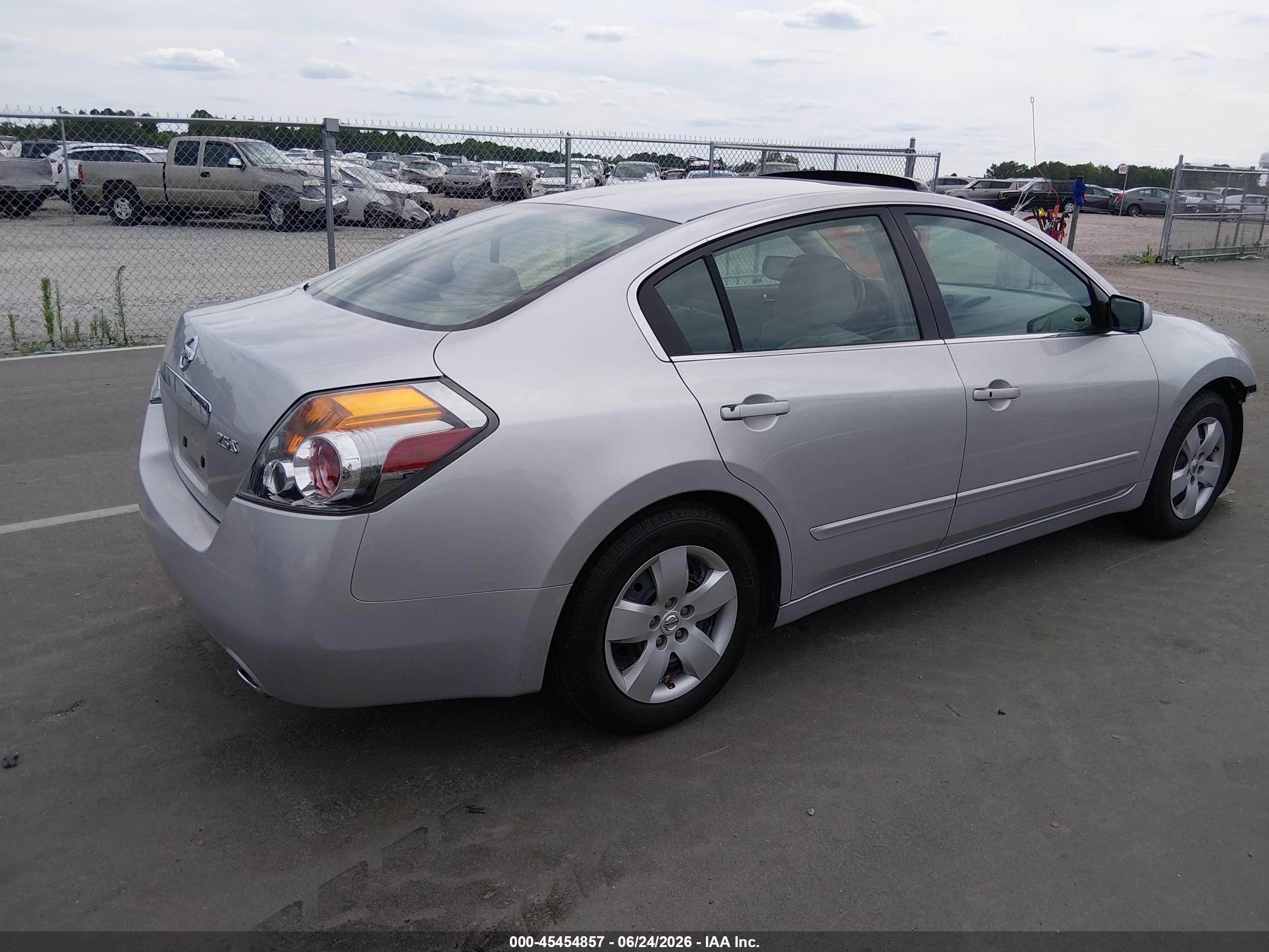 2007 Nissan Altima 2.5 S Silver vin: 1N4AL21E07N440000