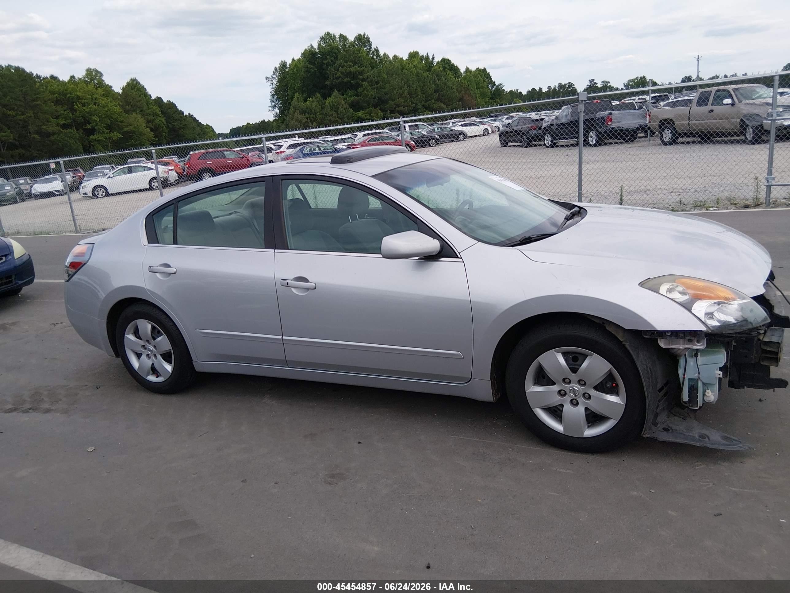 2007 Nissan Altima 2.5 S Silver vin: 1N4AL21E07N440000