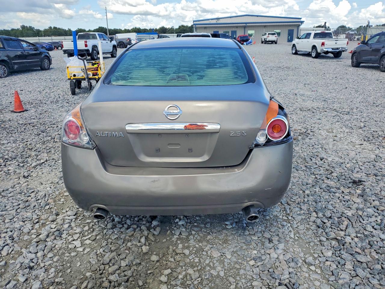 2007 Nissan Altima 2.5 Tan vin: 1N4AL21E07N478892