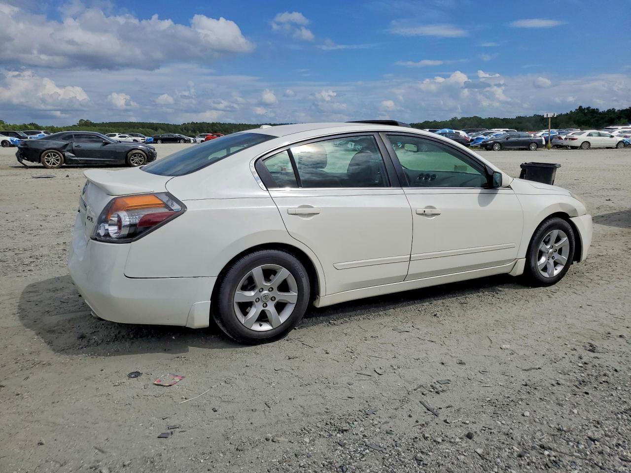 2008 Nissan Altima 2.5 White vin: 1N4AL21E08N478621