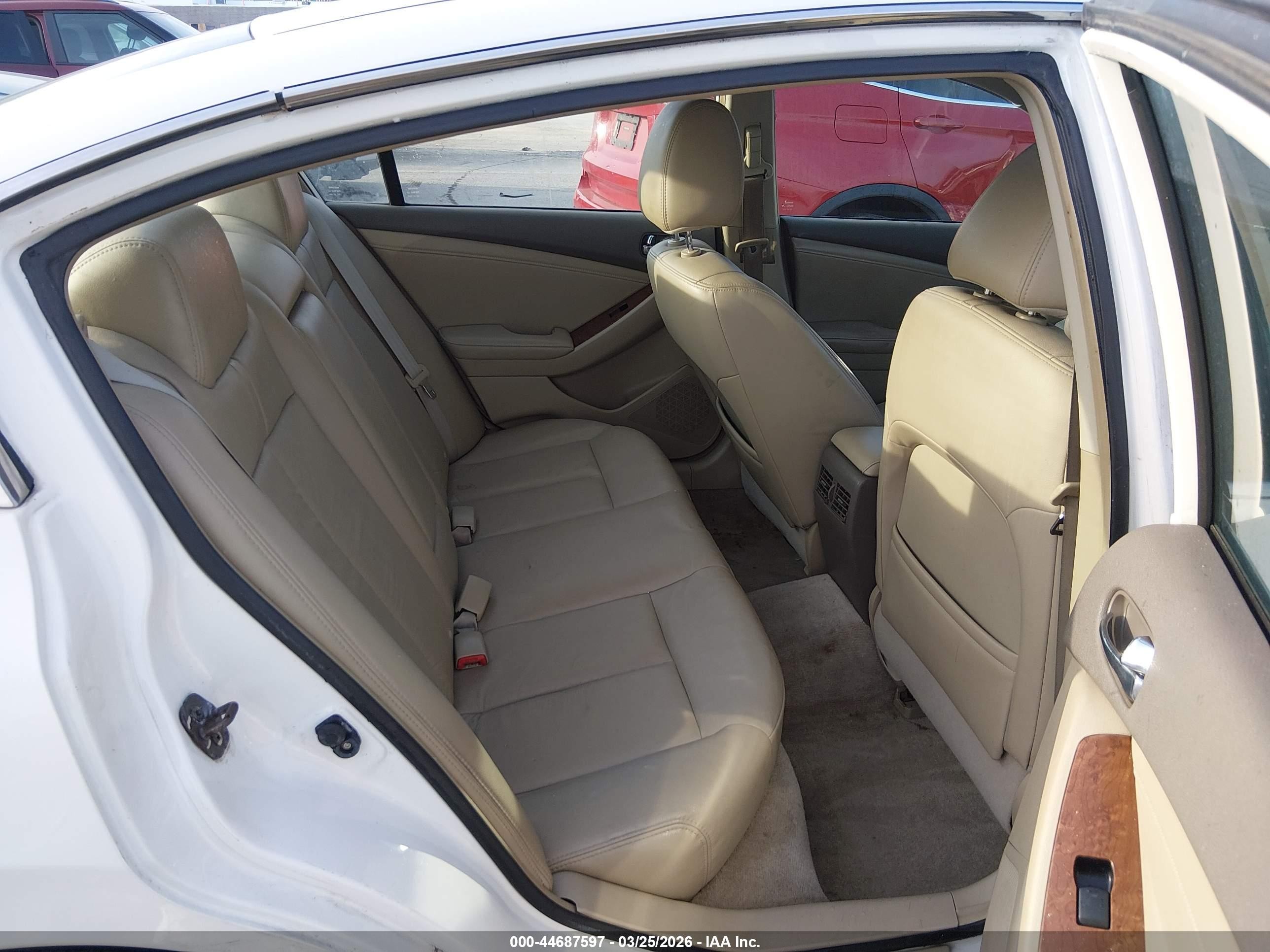 2008 Nissan Altima 2.5 S Белый vin: 1N4AL21E08N544570