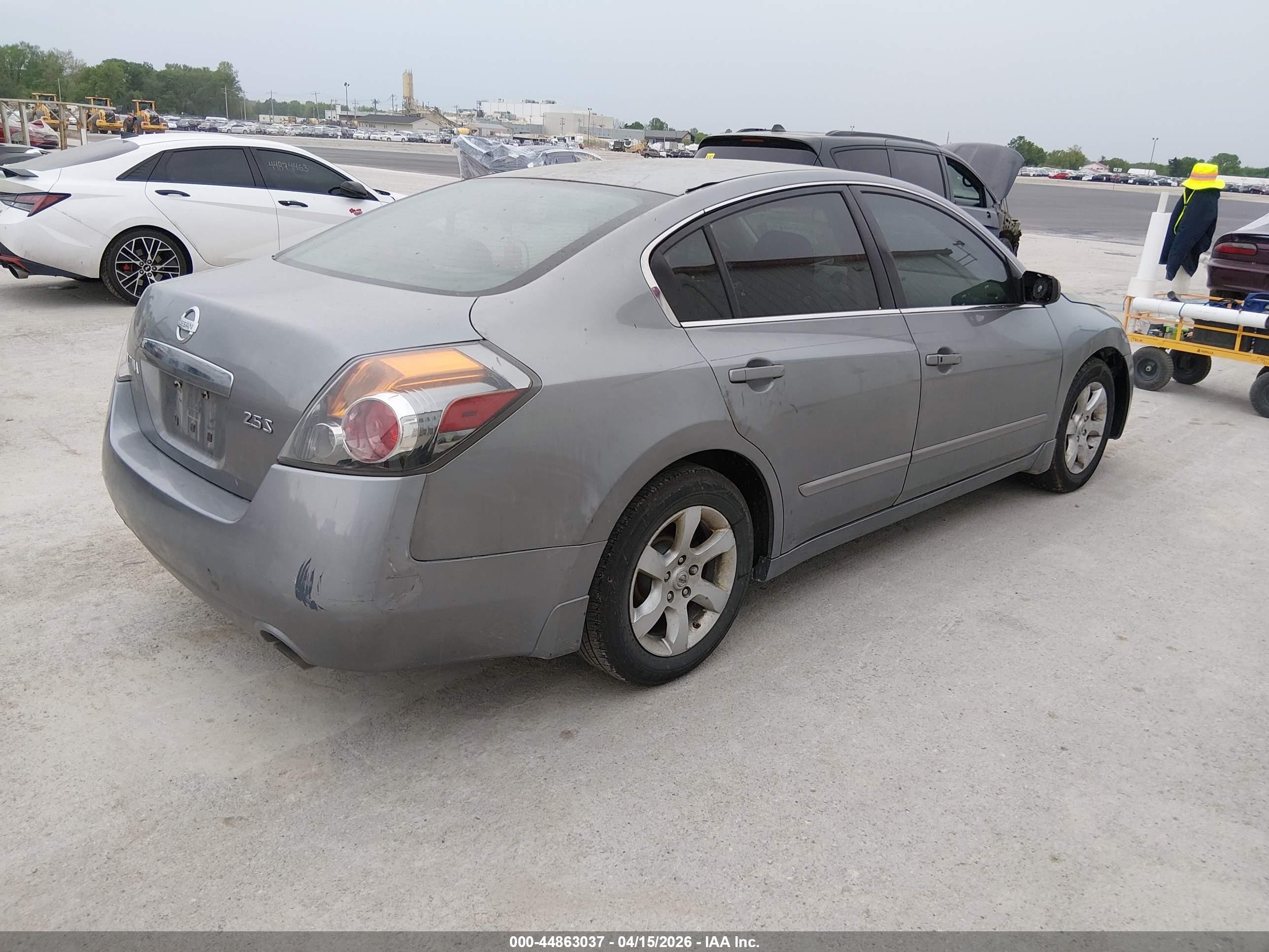 2009 Nissan Altima 2.5 S Silver vin: 1N4AL21E09C170541