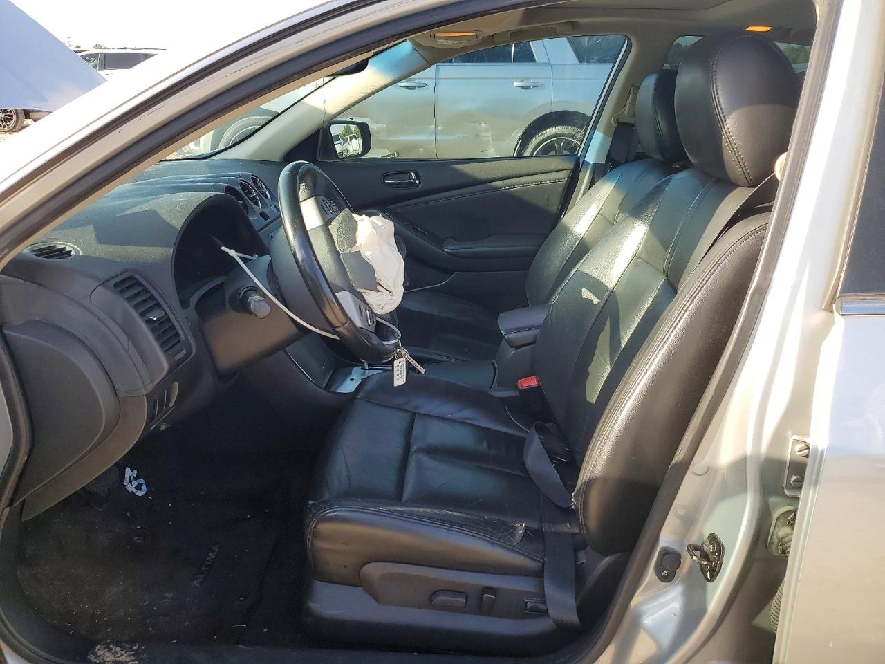 2009 Nissan Altima 2.5 Silver vin: 1N4AL21E09N408392