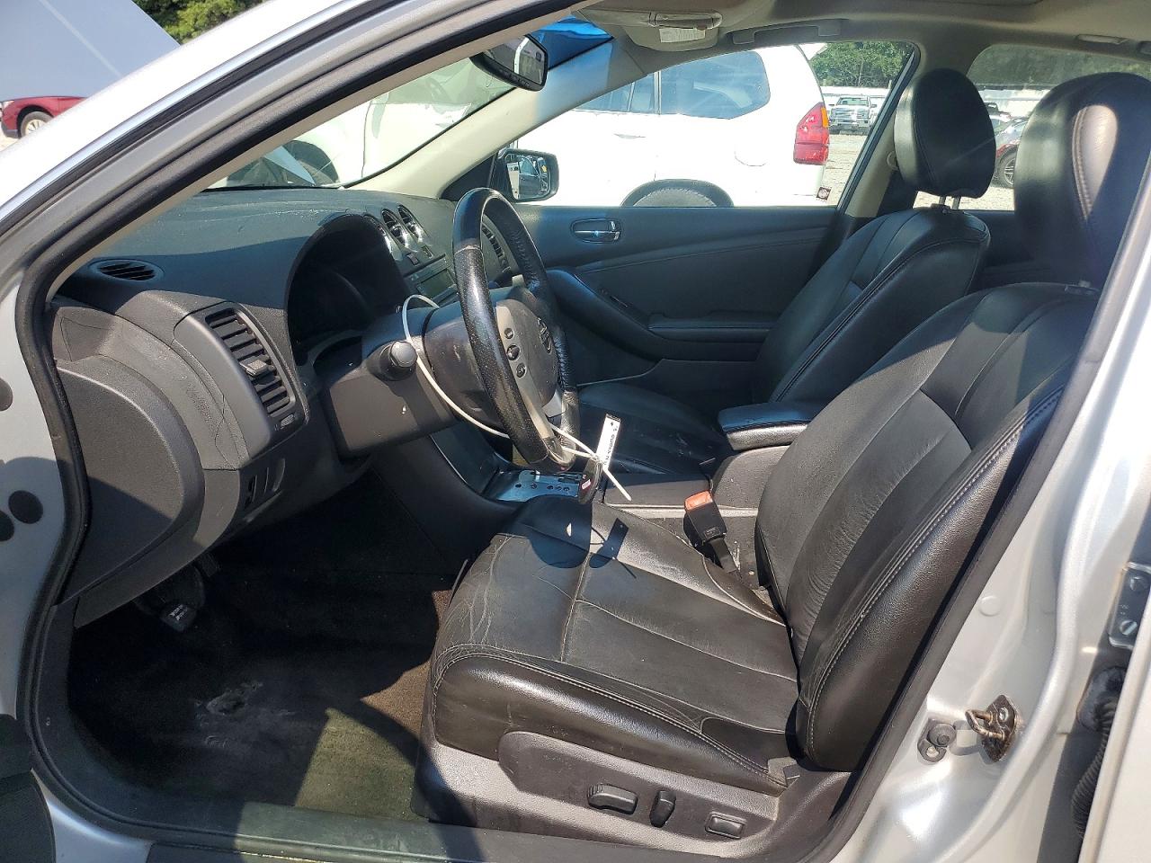 2009 Nissan Altima 2.5 Silver vin: 1N4AL21E09N440002