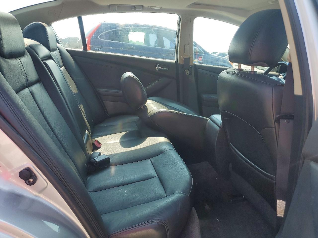 2009 Nissan Altima 2.5 Silver vin: 1N4AL21E09N440002