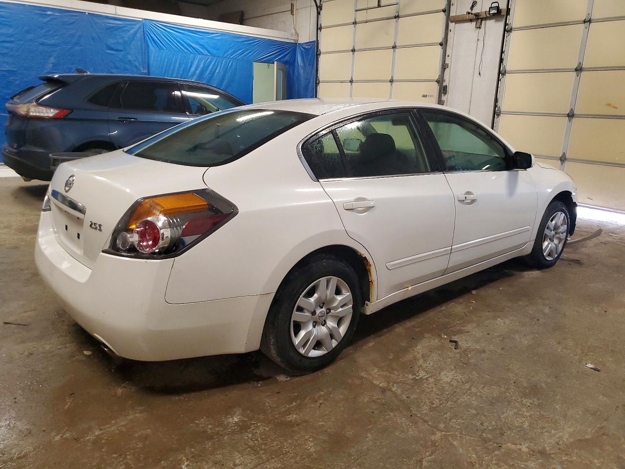 2009 Nissan Altima 2.5 White vin: 1N4AL21E09N447287