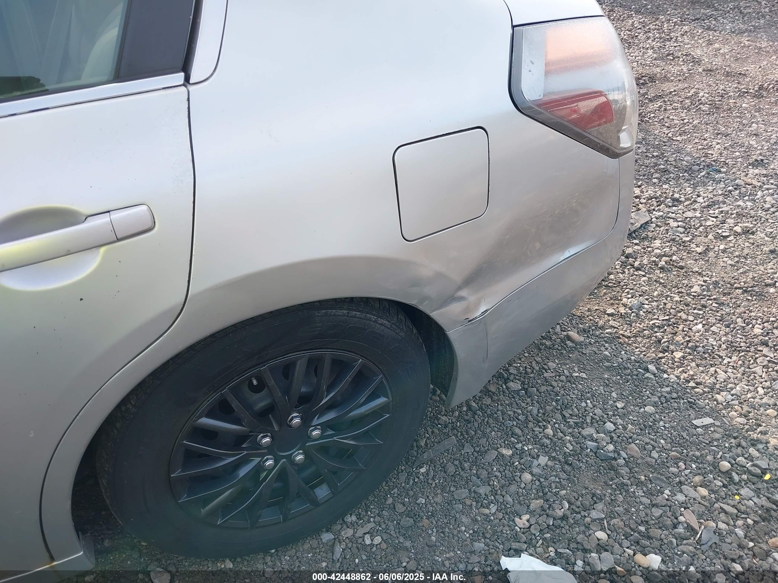 2009 Nissan Altima 2.5 S Silver vin: 1N4AL21E09N507617