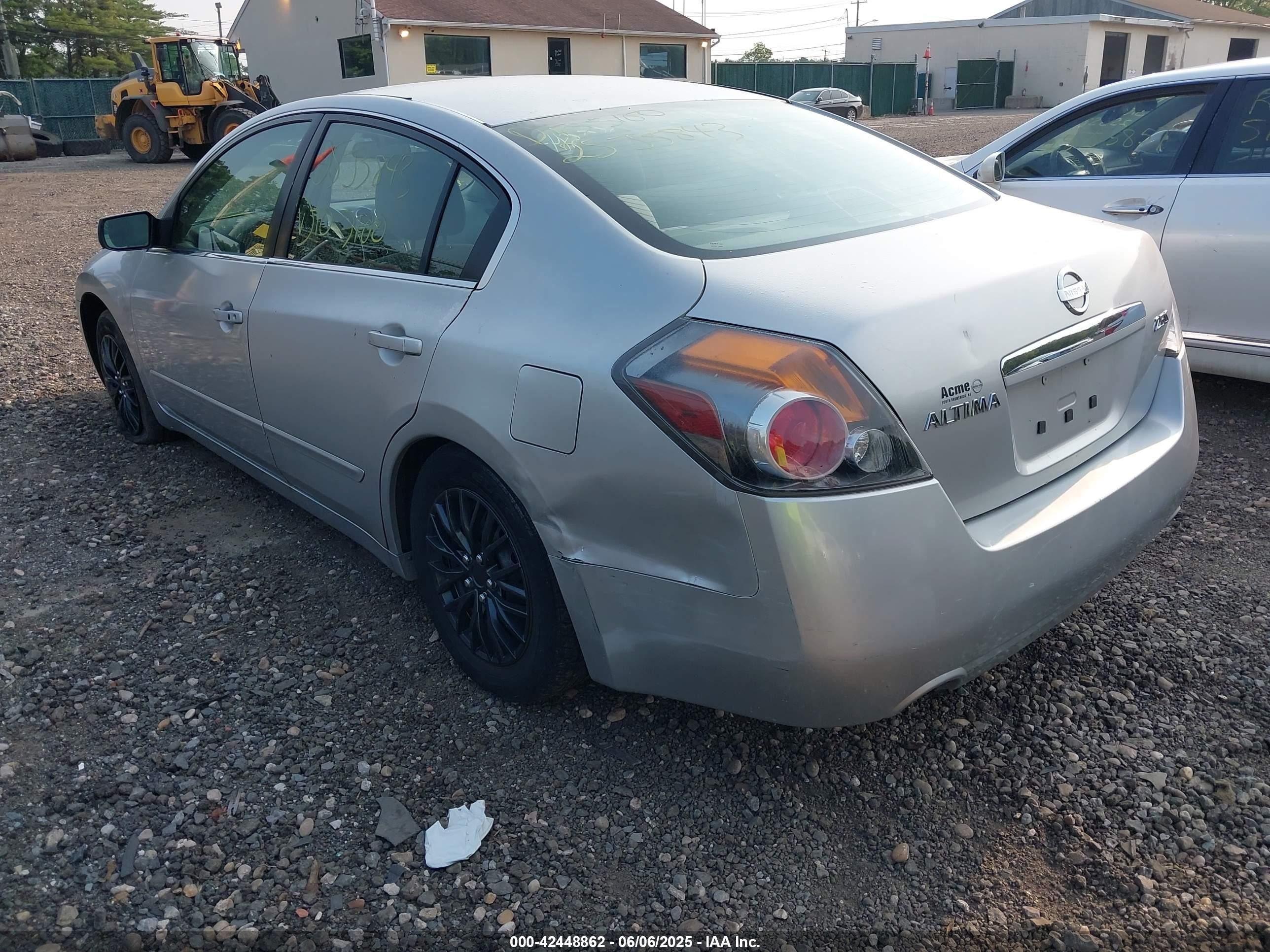 2009 Nissan Altima 2.5 S Silver vin: 1N4AL21E09N507617