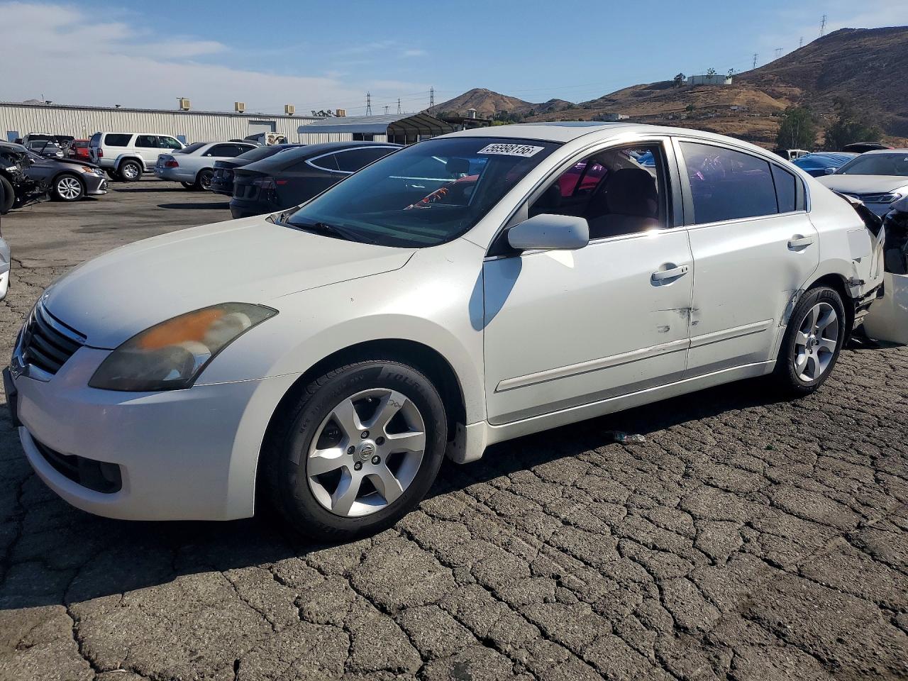 2009 Nissan Altima 2.5 Белый vin: 1N4AL21E09N534834