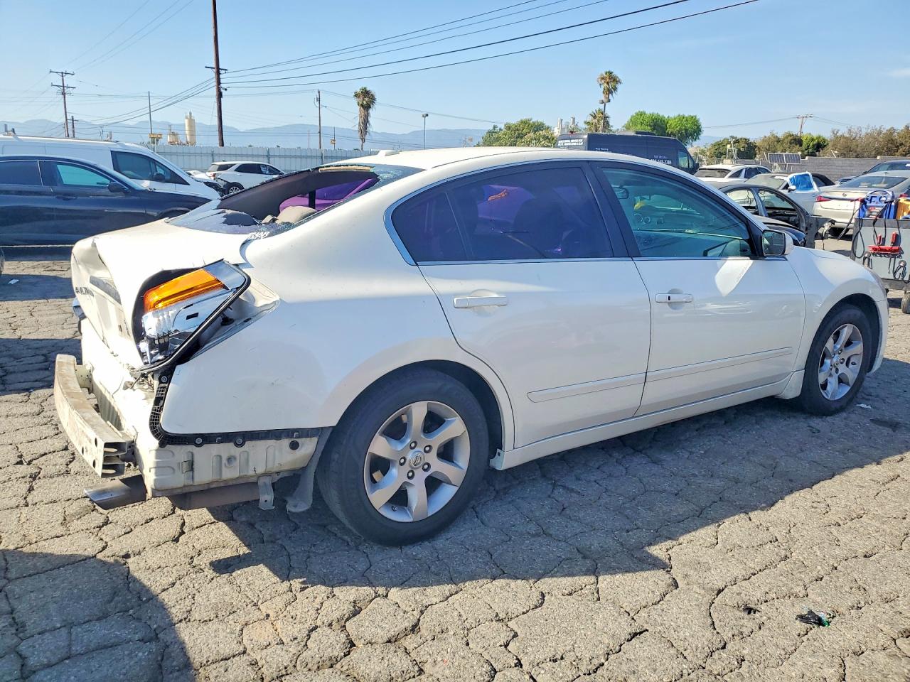 2009 Nissan Altima 2.5 Белый vin: 1N4AL21E09N534834