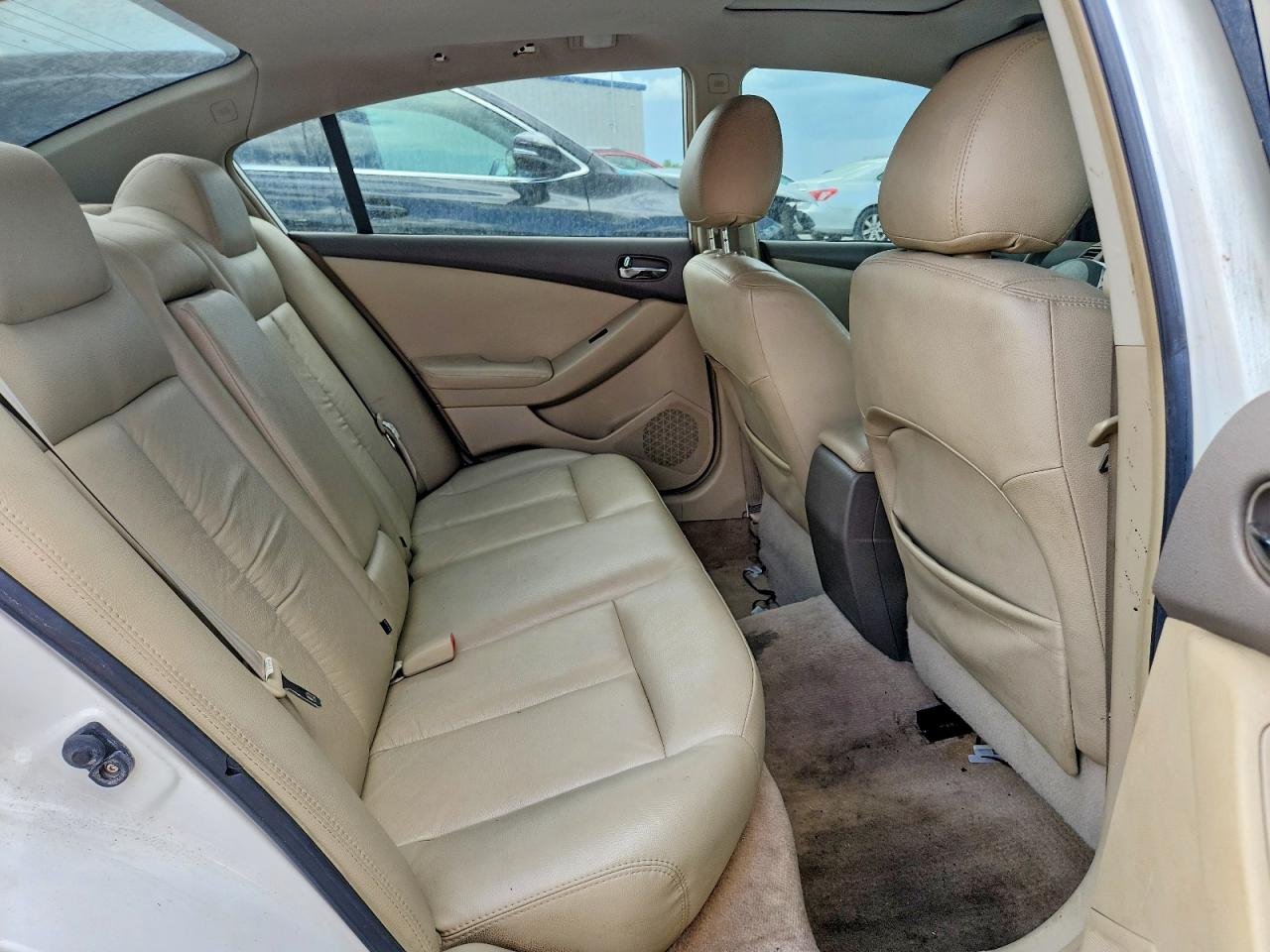 2009 Nissan Altima 2.5 White vin: 1N4AL21E09N557210