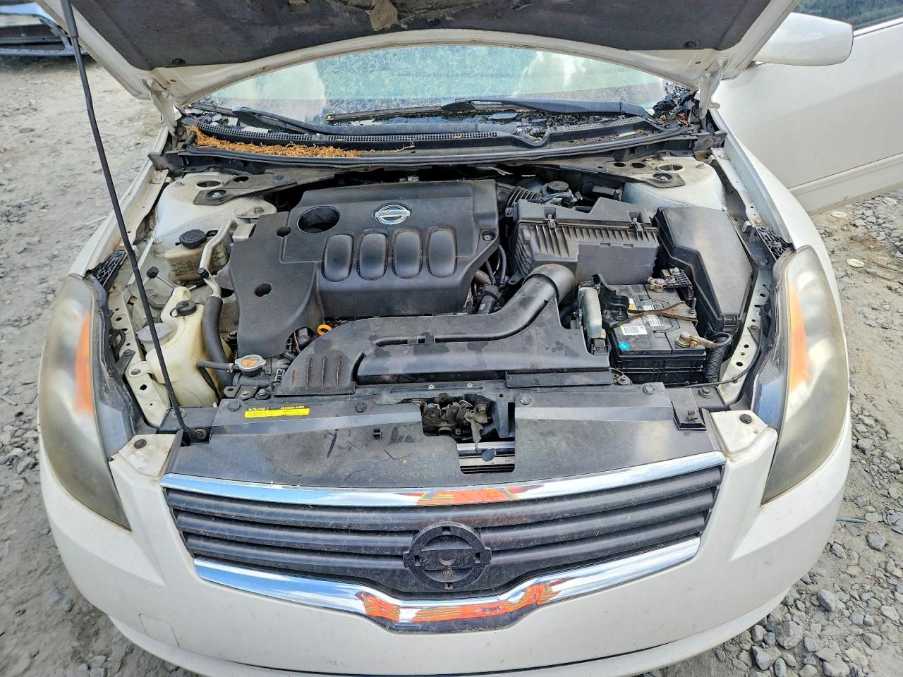 2009 Nissan Altima 2.5 White vin: 1N4AL21E09N557210