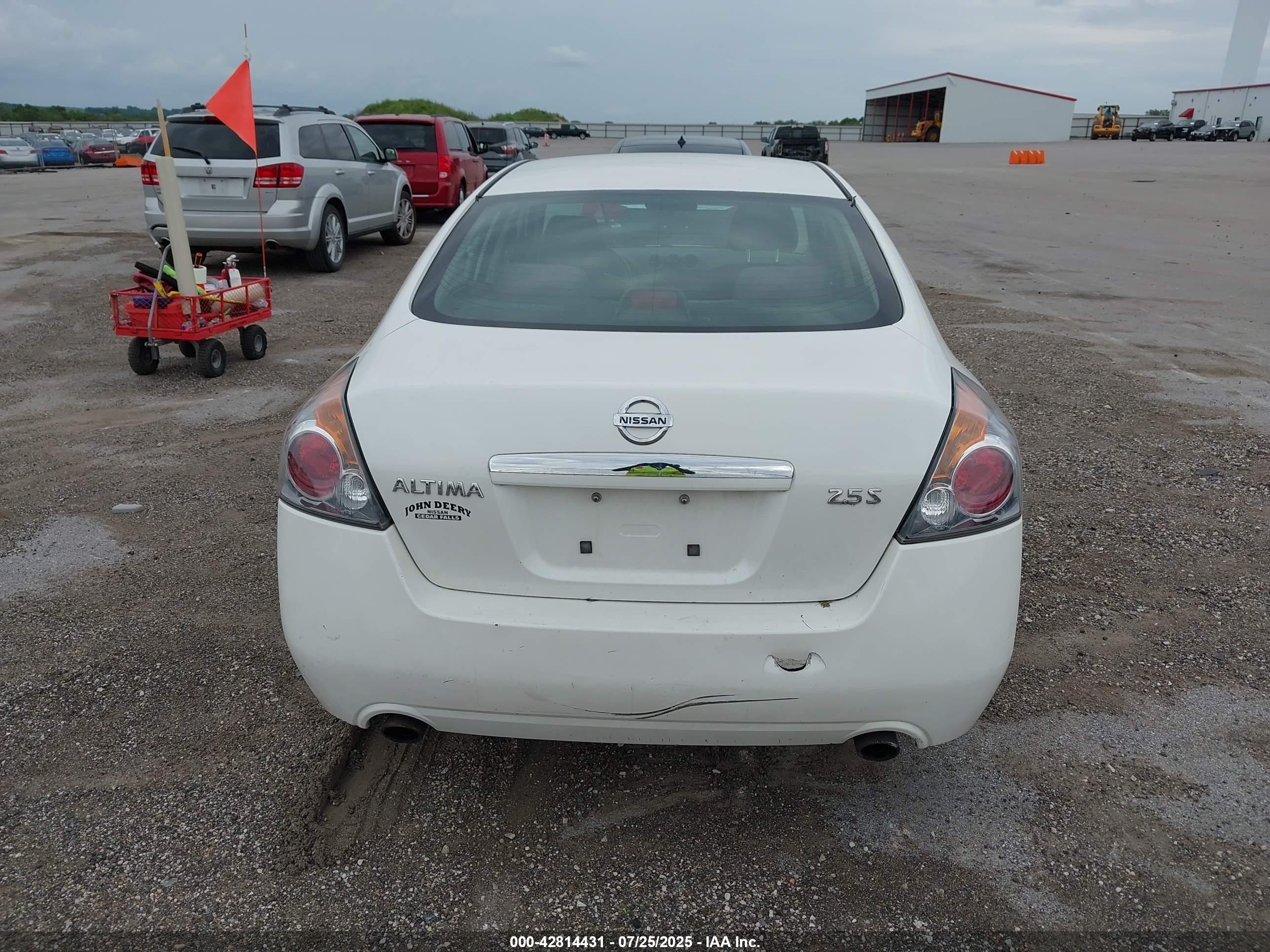 2007 Nissan Altima 2.5 S Белый vin: 1N4AL21E17C212485