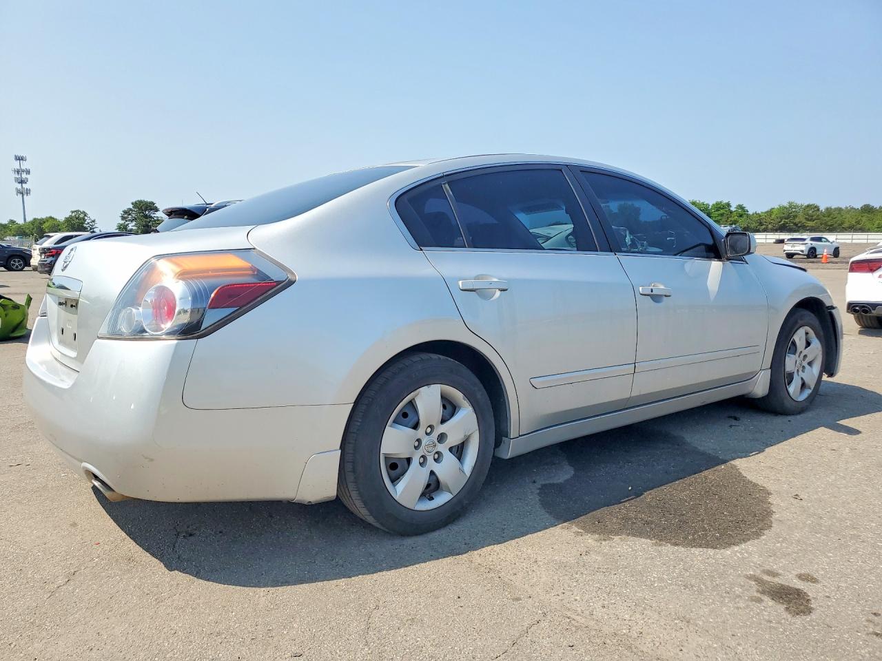 2007 Nissan Altima 2.5 Silver vin: 1N4AL21E17C217329