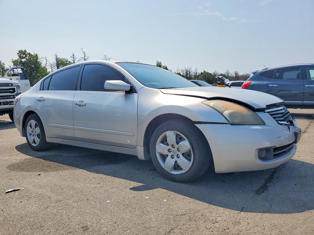 2007 Nissan Altima 2.5 Silver vin: 1N4AL21E17C217329