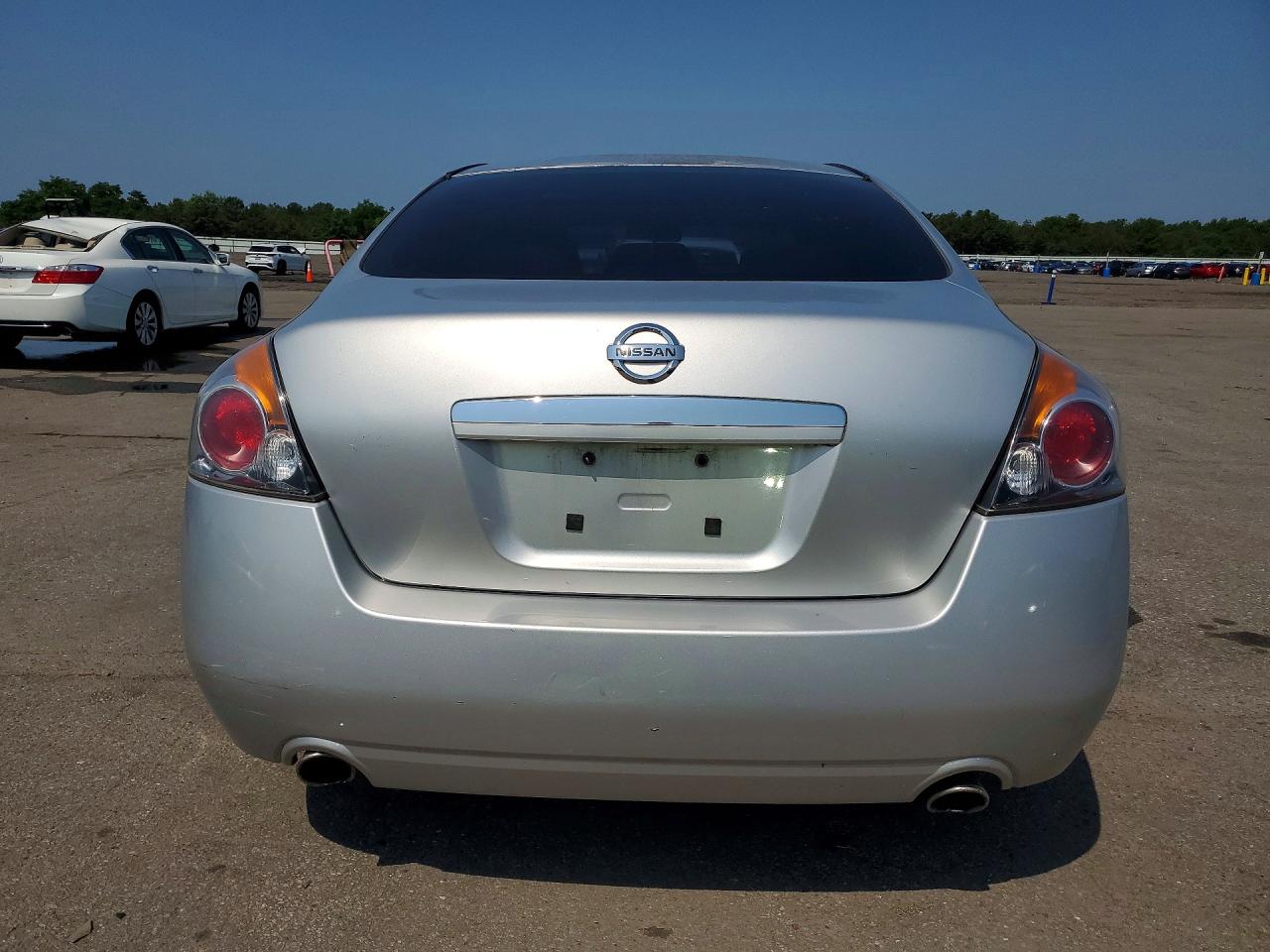 2007 Nissan Altima 2.5 Silver vin: 1N4AL21E17C217329