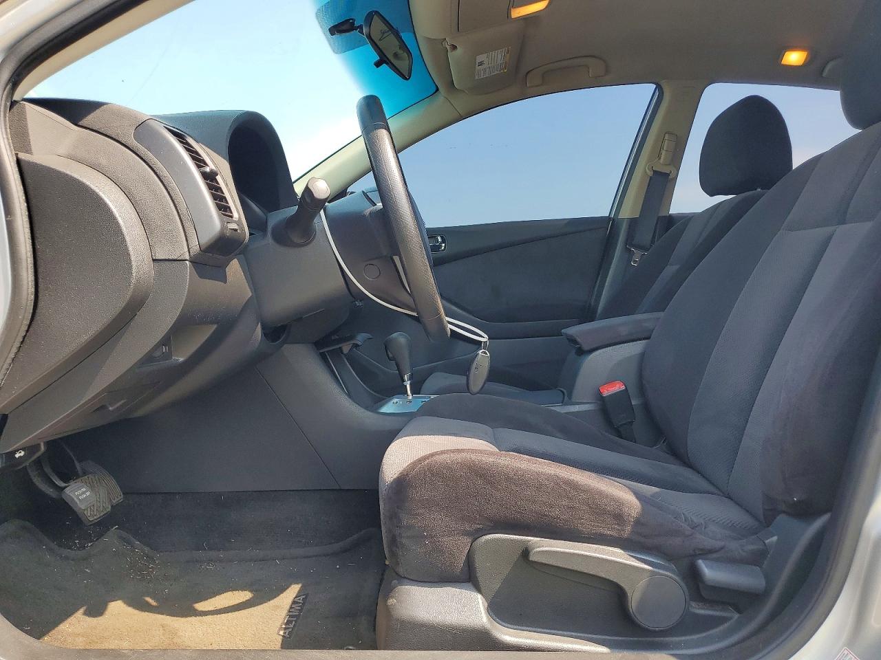 2007 Nissan Altima 2.5 Silver vin: 1N4AL21E17C217329