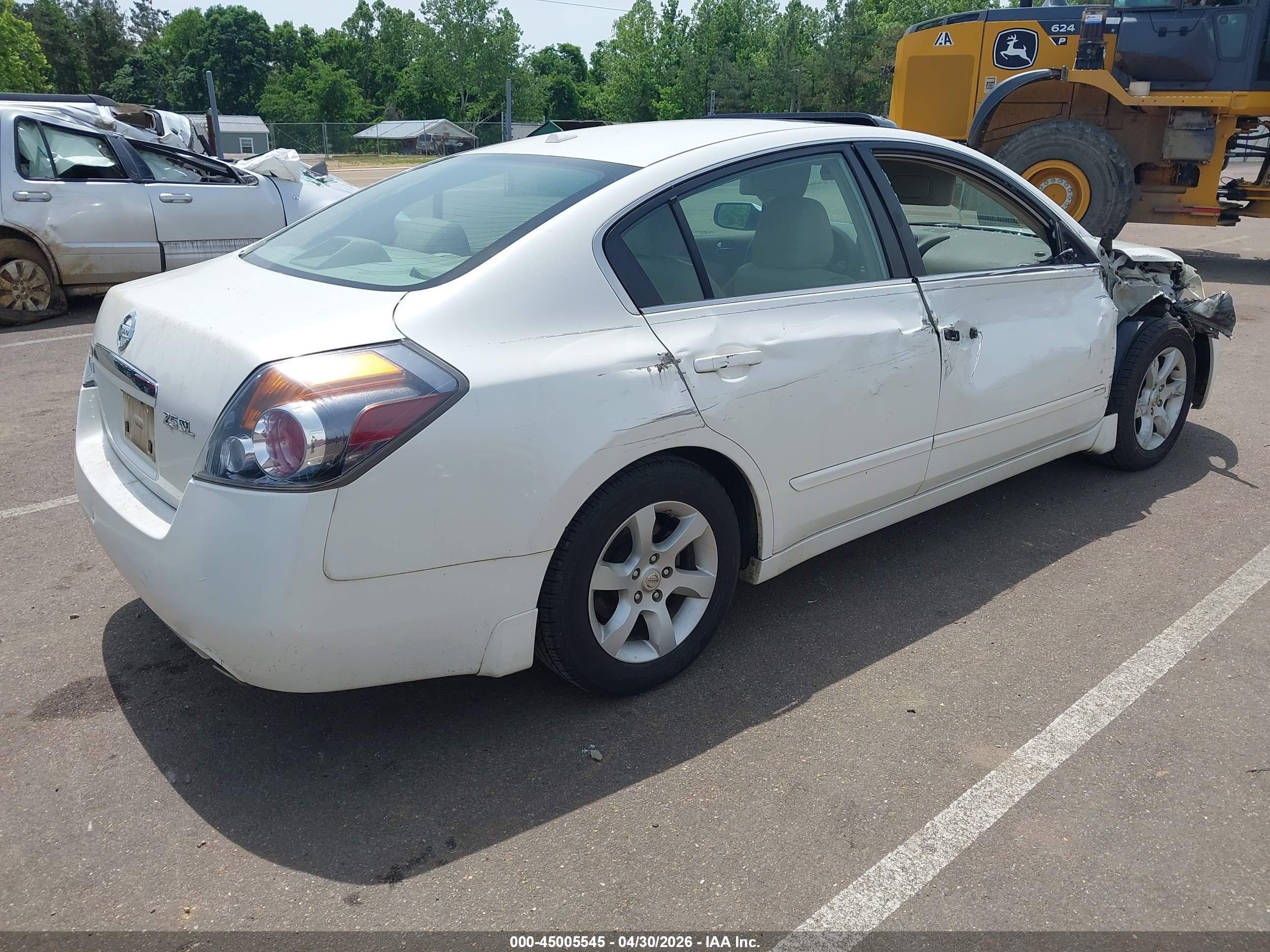 2007 Nissan Altima 2.5 S White vin: 1N4AL21E17C227732