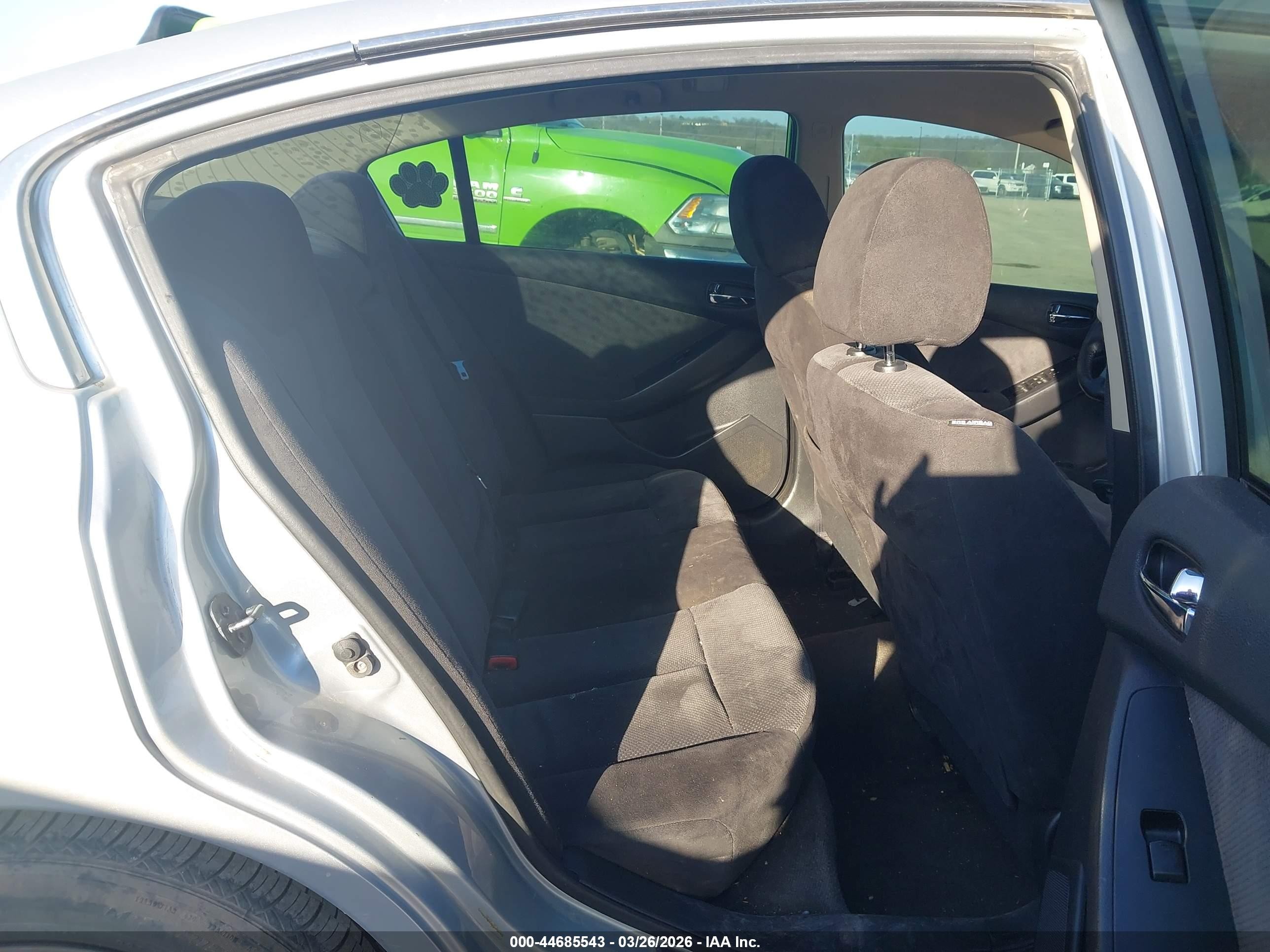 2007 Nissan Altima 2.5 S Серебряный vin: 1N4AL21E17N470770