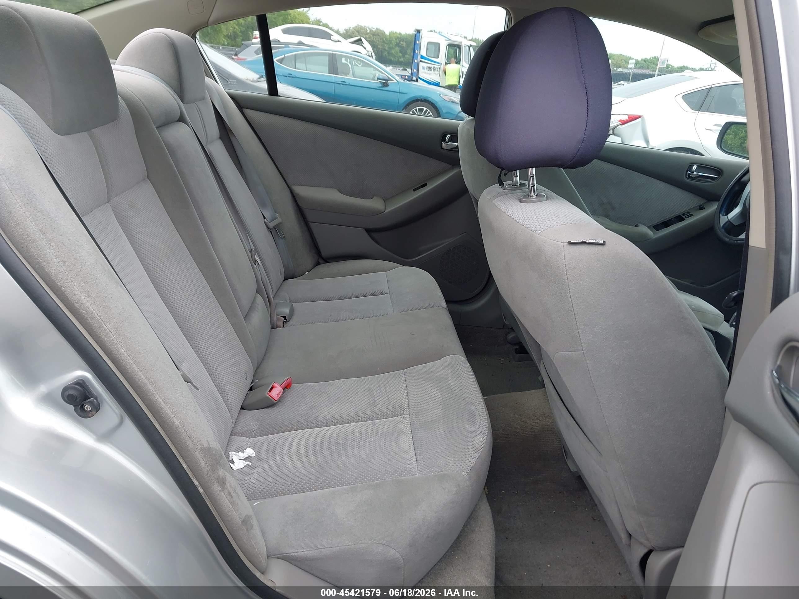 2007 Nissan Altima 2.5 S Silver vin: 1N4AL21E17N489903
