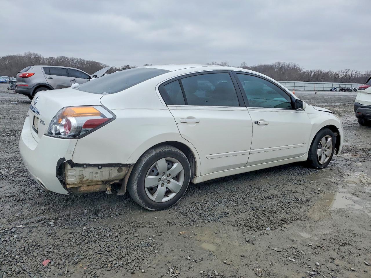 2008 Nissan Altima 2.5 White vin: 1N4AL21E18N538583