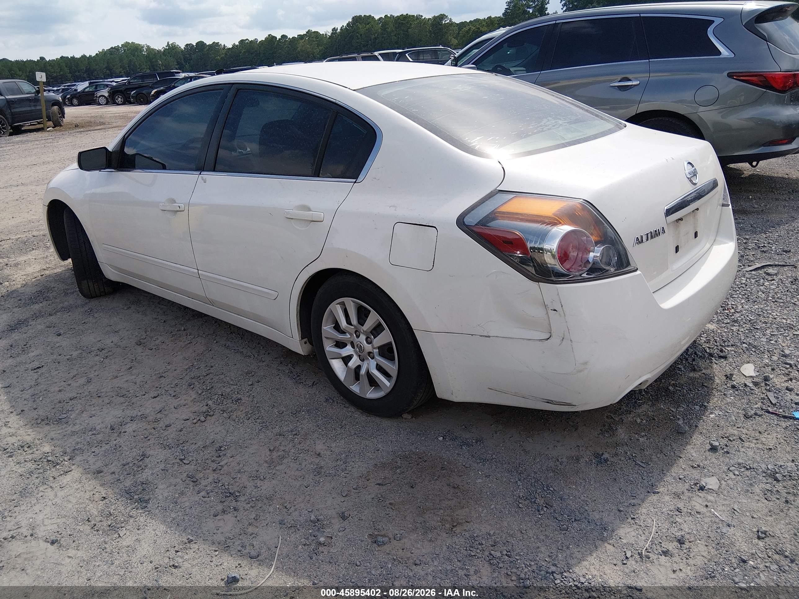 2009 Nissan Altima 2.5 White vin: 1N4AL21E19C135538