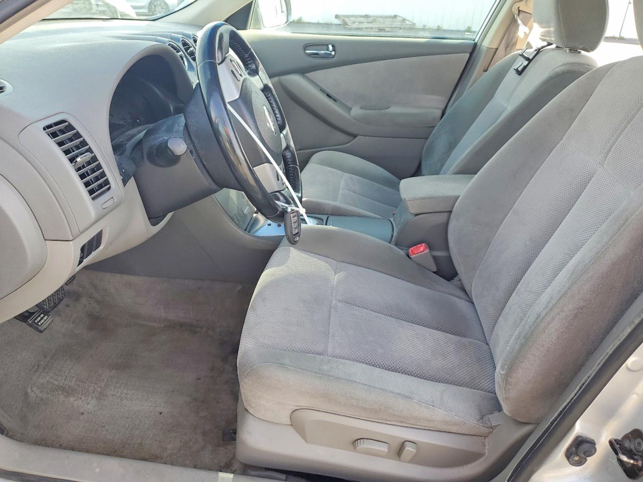 2009 Nissan Altima 2.5 Silver vin: 1N4AL21E19C193147