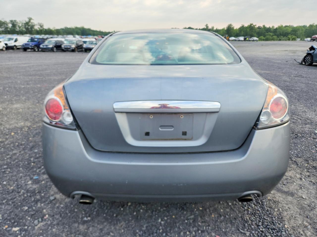 2009 Nissan Altima 2.5 Серебряный vin: 1N4AL21E19N408174