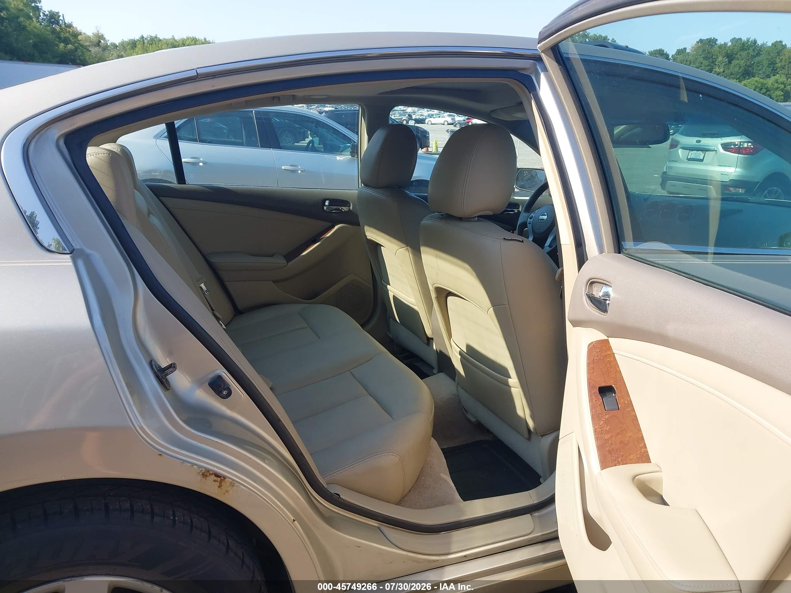 2009 Nissan Altima 2.5 S Silver vin: 1N4AL21E19N415805