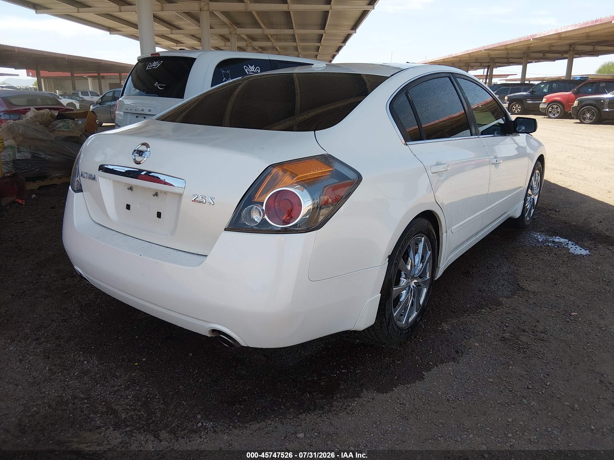 2009 Nissan Altima 2.5 S Белый vin: 1N4AL21E19N419076