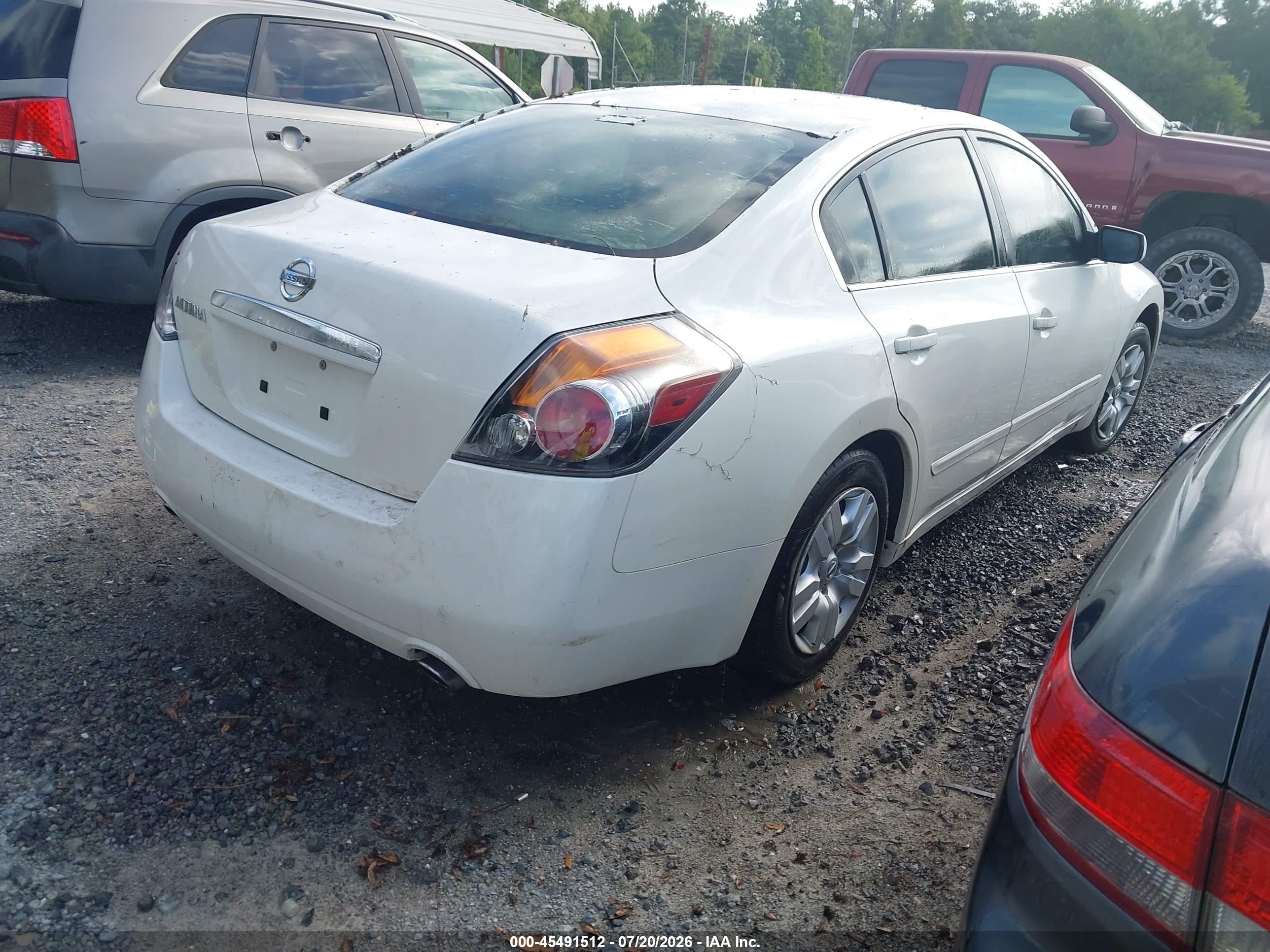 2009 Nissan Altima 2.5 White vin: 1N4AL21E19N440963