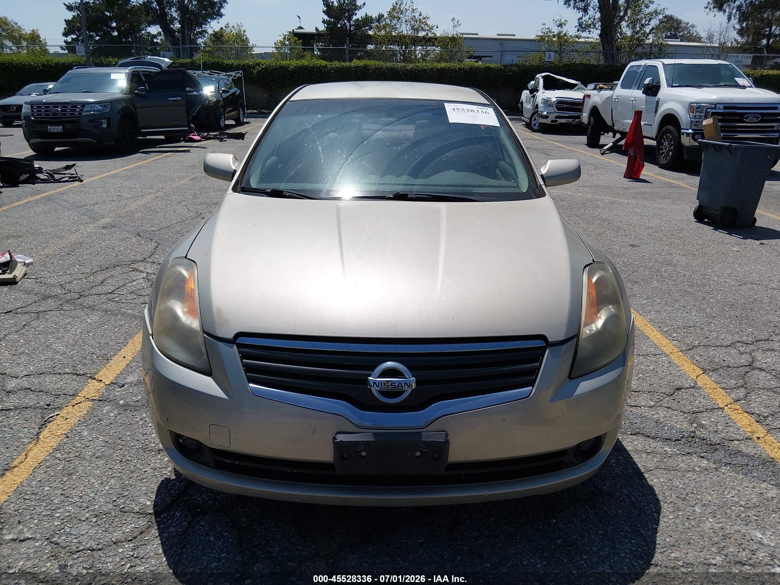 2009 Nissan Altima 2.5 S Beige vin: 1N4AL21E19N446715