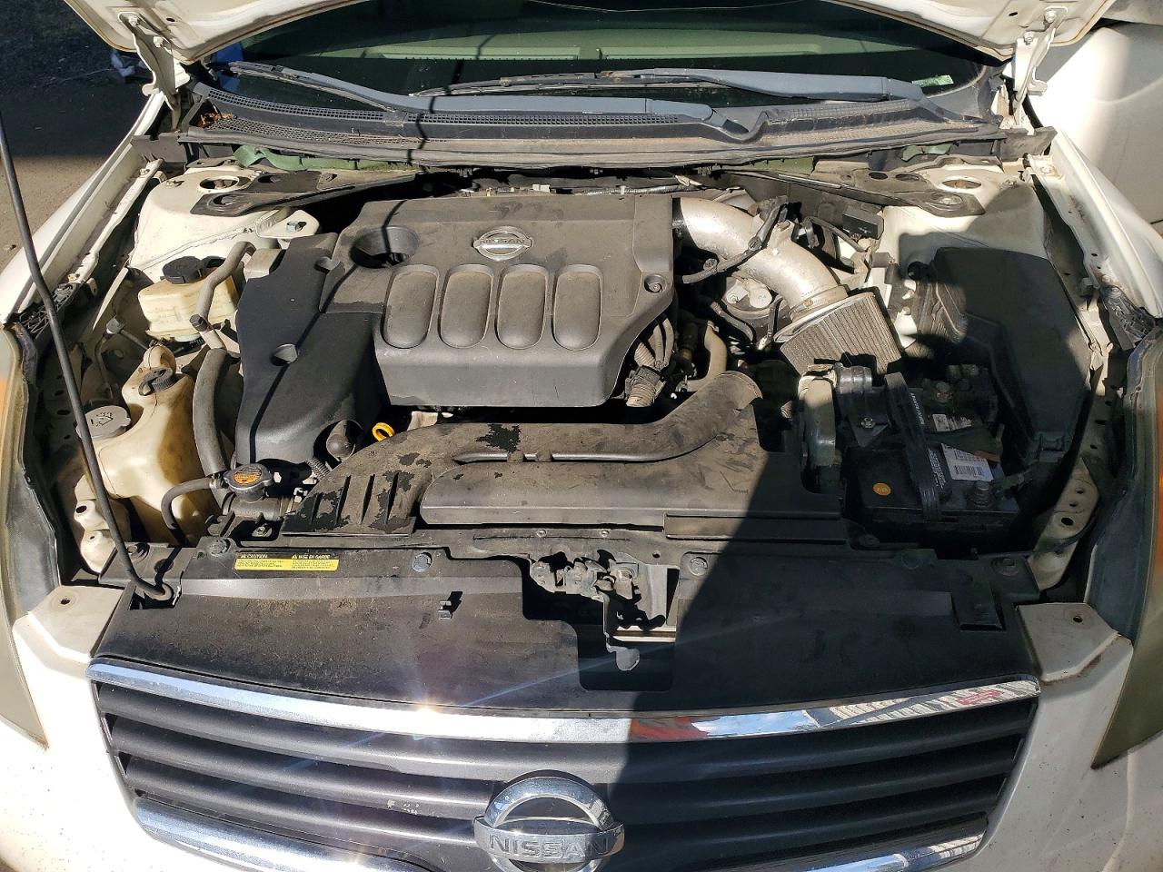 2009 Nissan Altima 2.5 White vin: 1N4AL21E19N473509