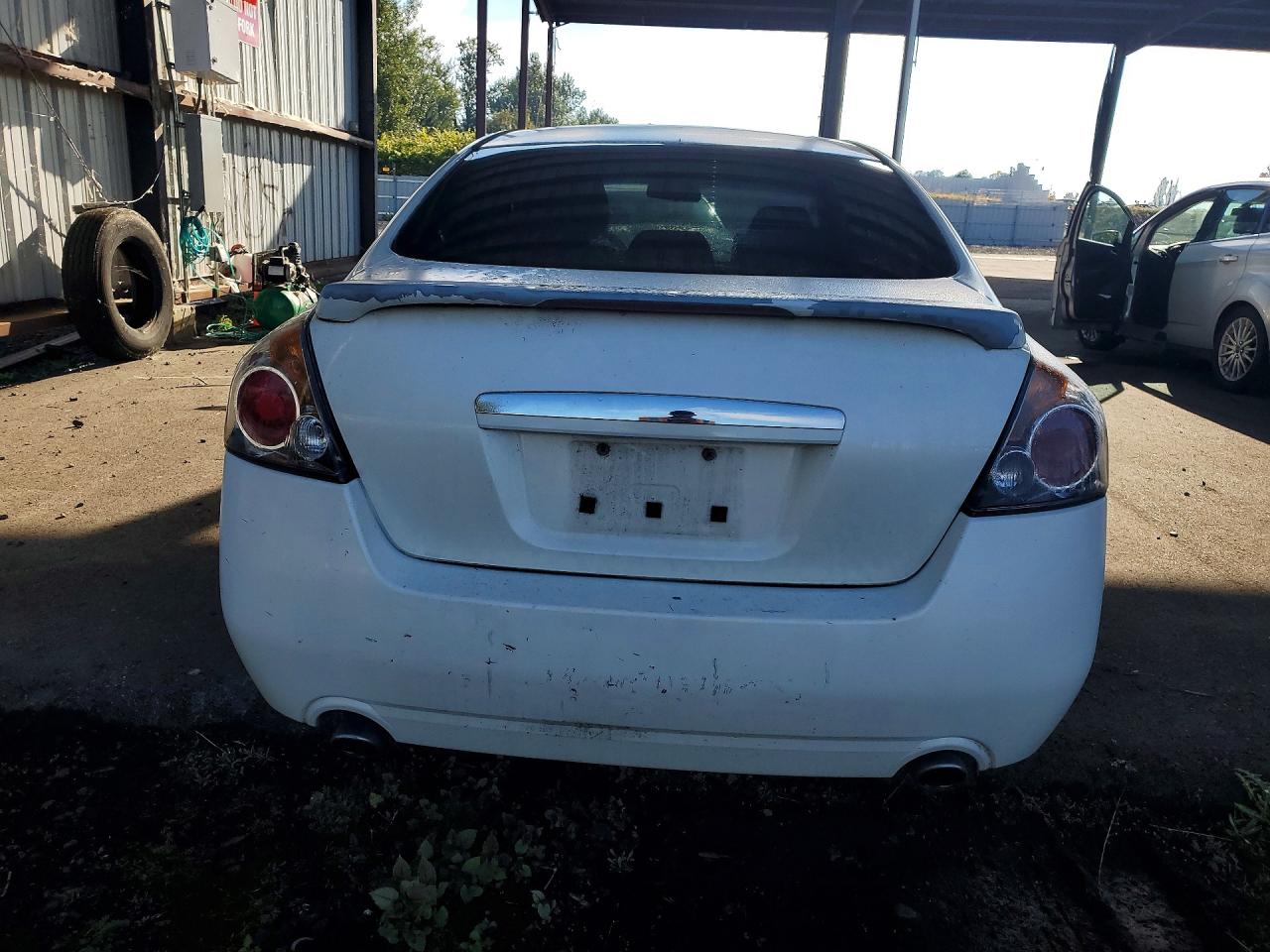 2009 Nissan Altima 2.5 White vin: 1N4AL21E19N473509