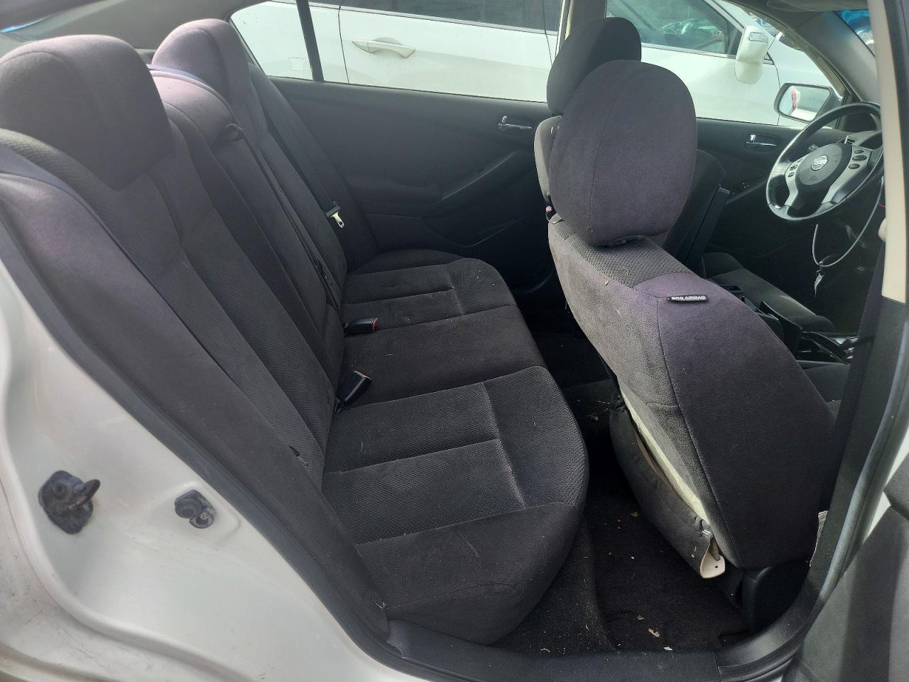 2009 Nissan Altima 2.5 Белый vin: 1N4AL21E19N514575